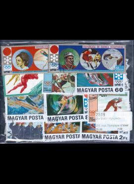 250 vnt. skirtingų pašto ženklų pakuotė "Žiemos olimpinės žaidynės" 2519
