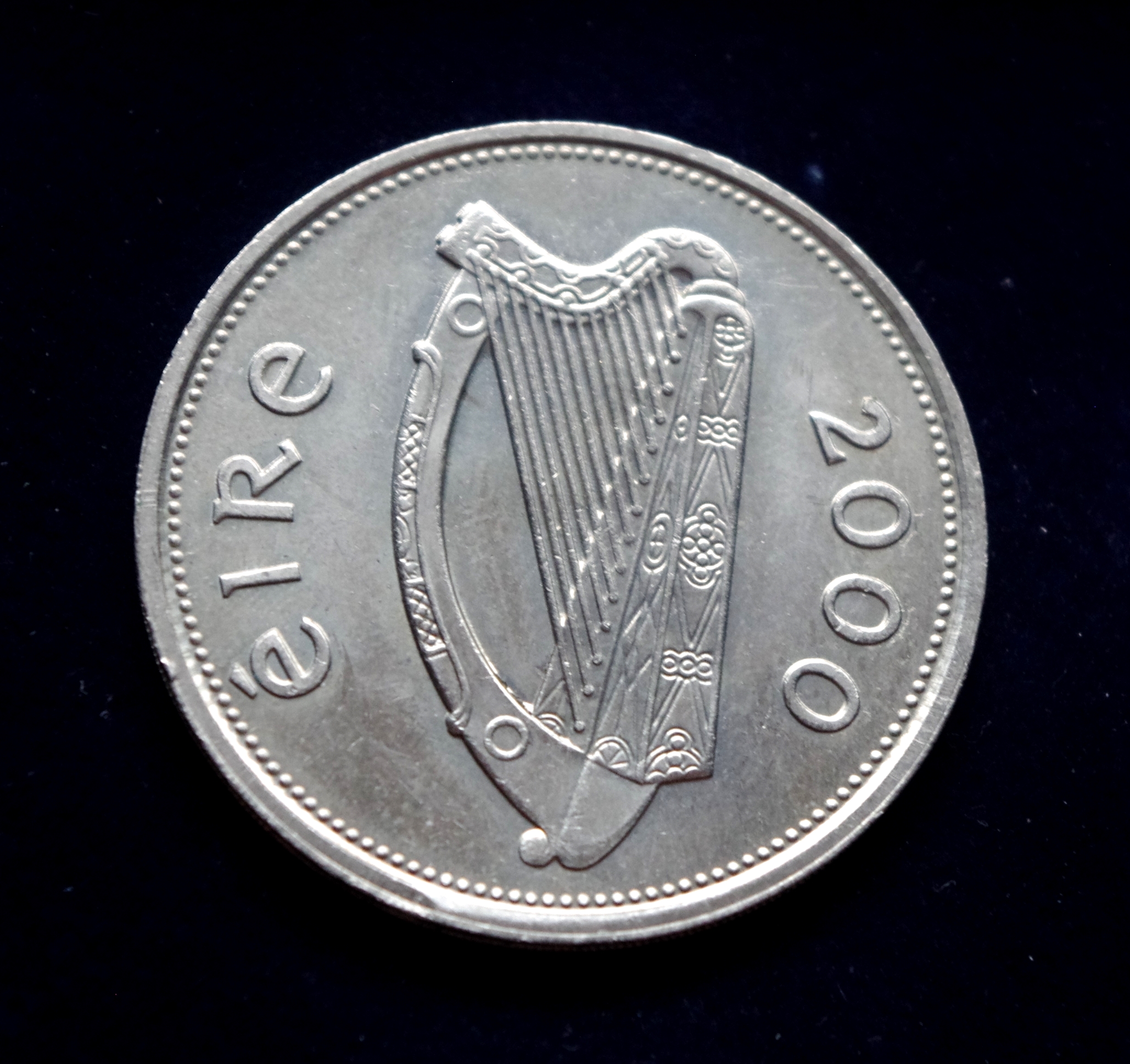 Airijos 1 svaro moneta. Tūkstantmetis