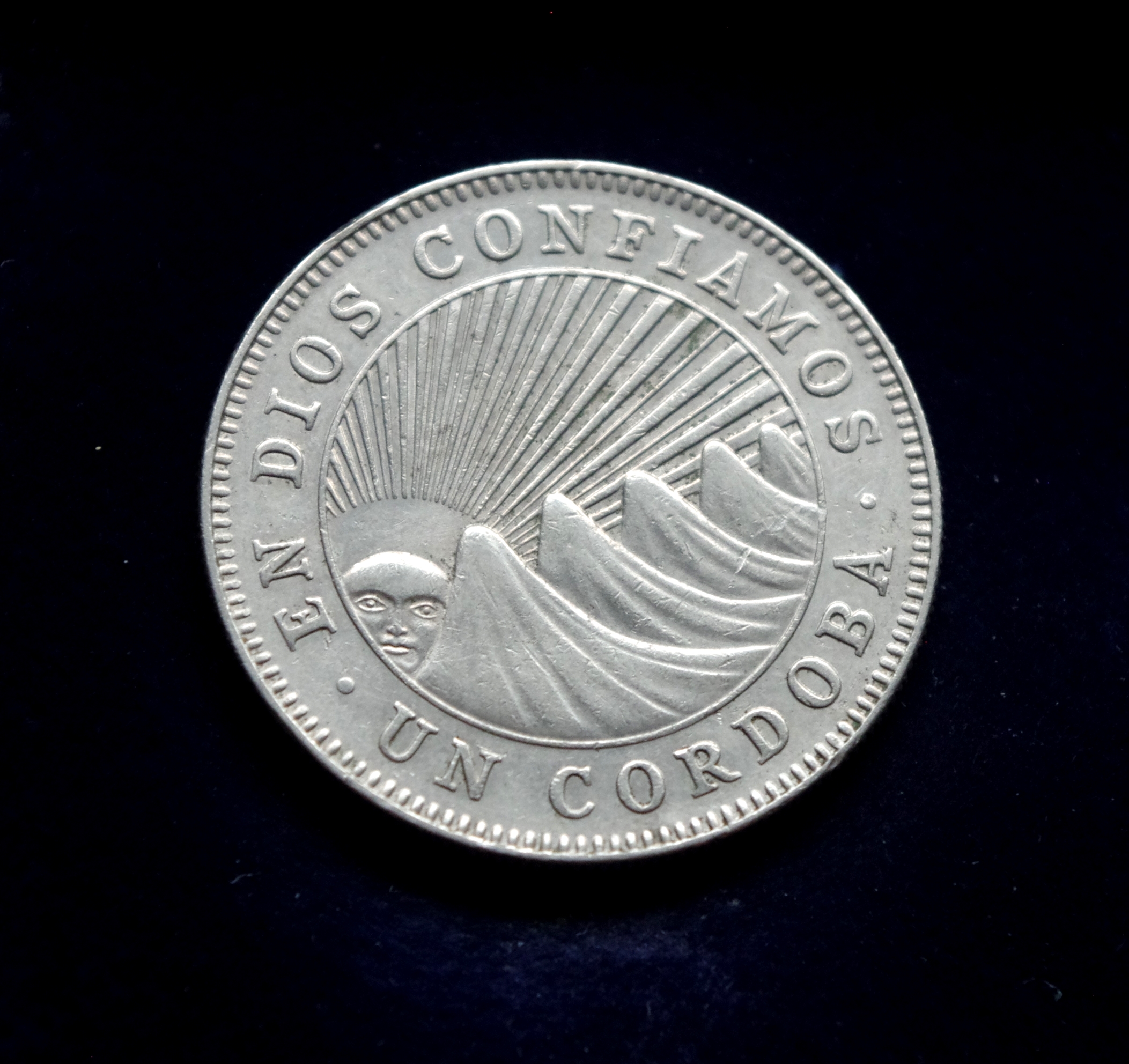 Nikaragvos 1 kordobos moneta. Fransiskas Ernandesas de Kordoba – Nikaragvos įkūrėjas