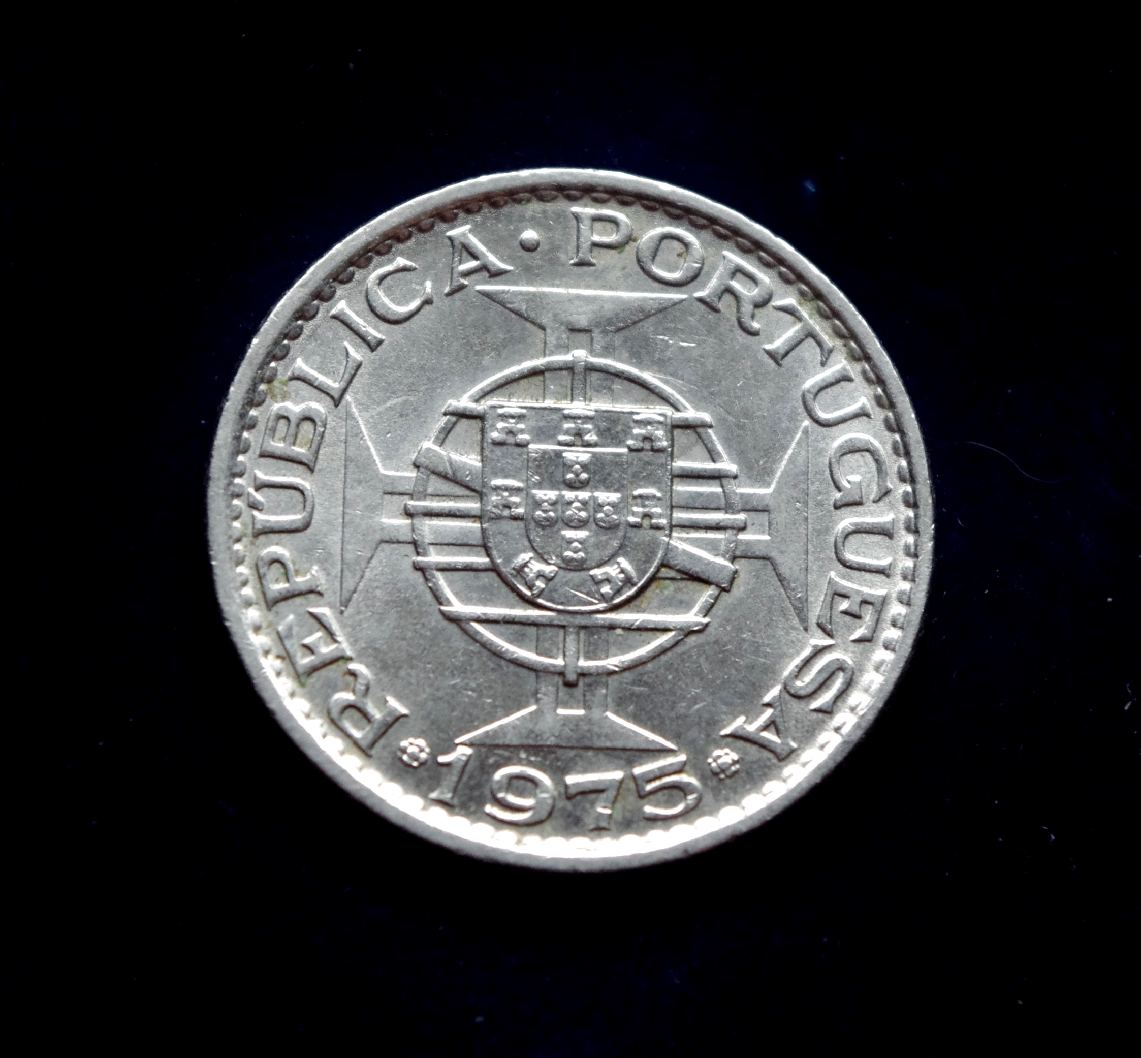 Makao 1 patakos moneta