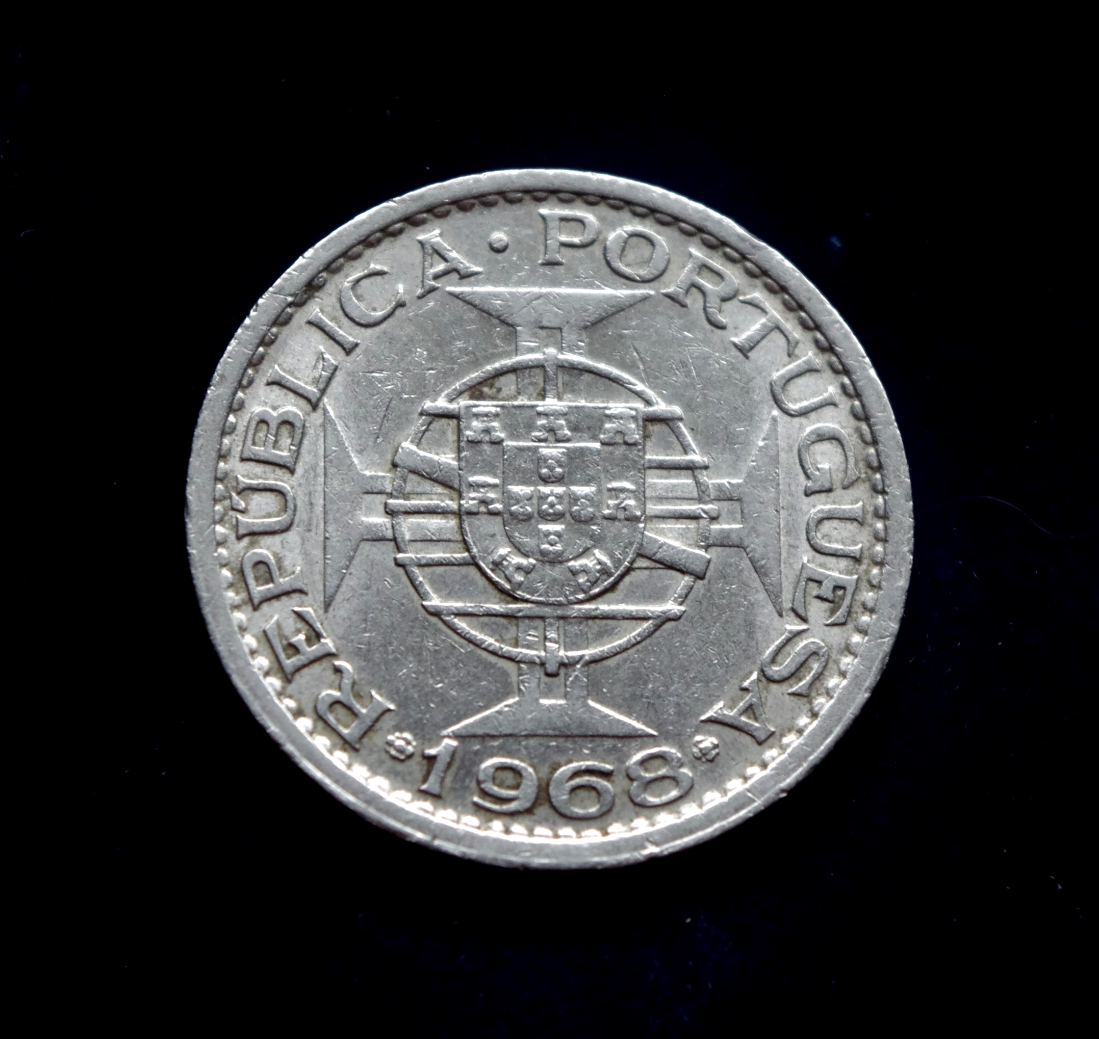 Makao 1 patakos moneta