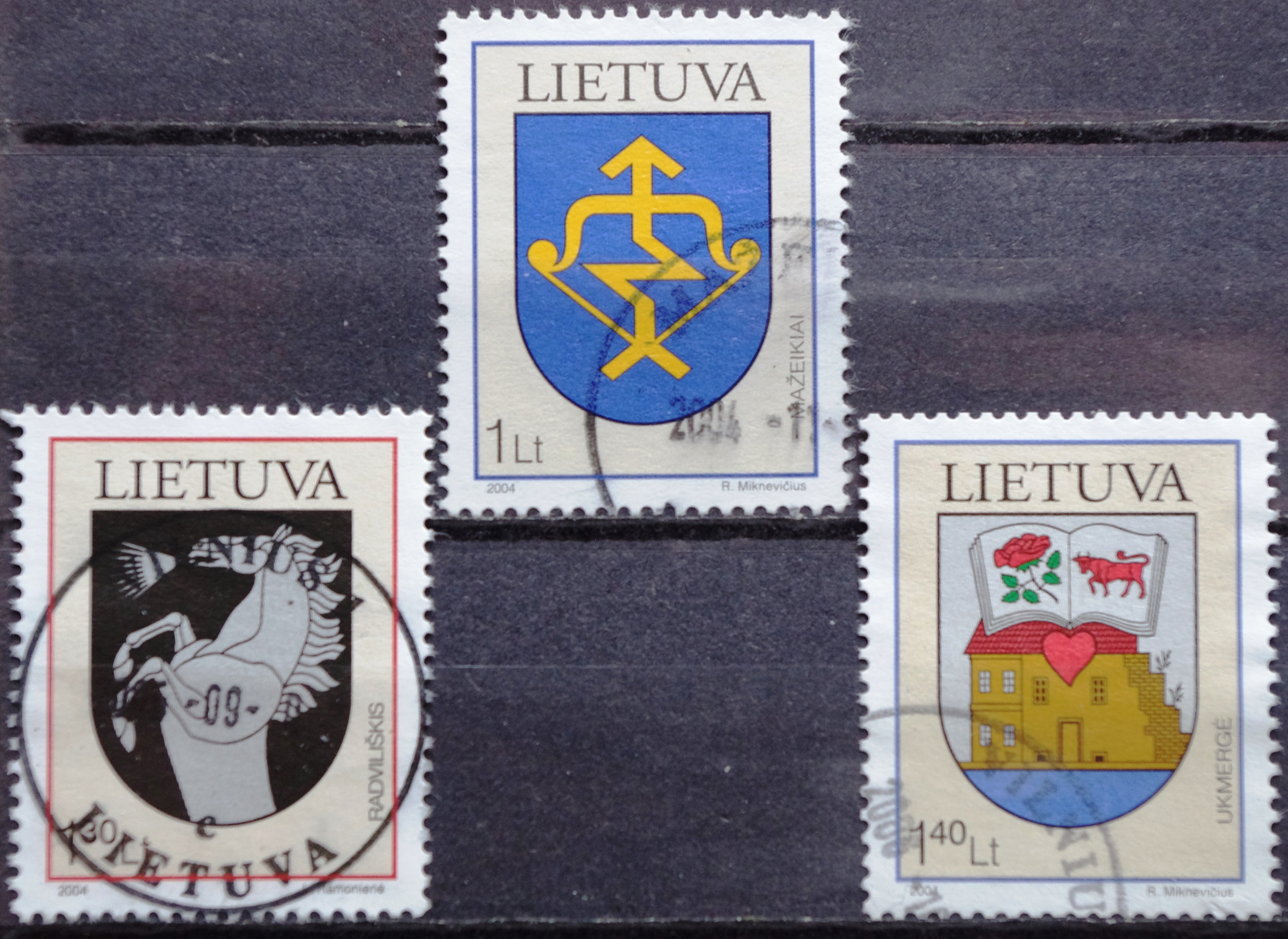 pašto ženklai, Lietuva. Lietuvos miestų herbai: Mažeikiai, Ukmergė, Radviliškis