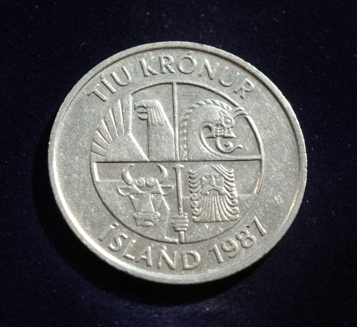 moneta 10 kronų, Islandija