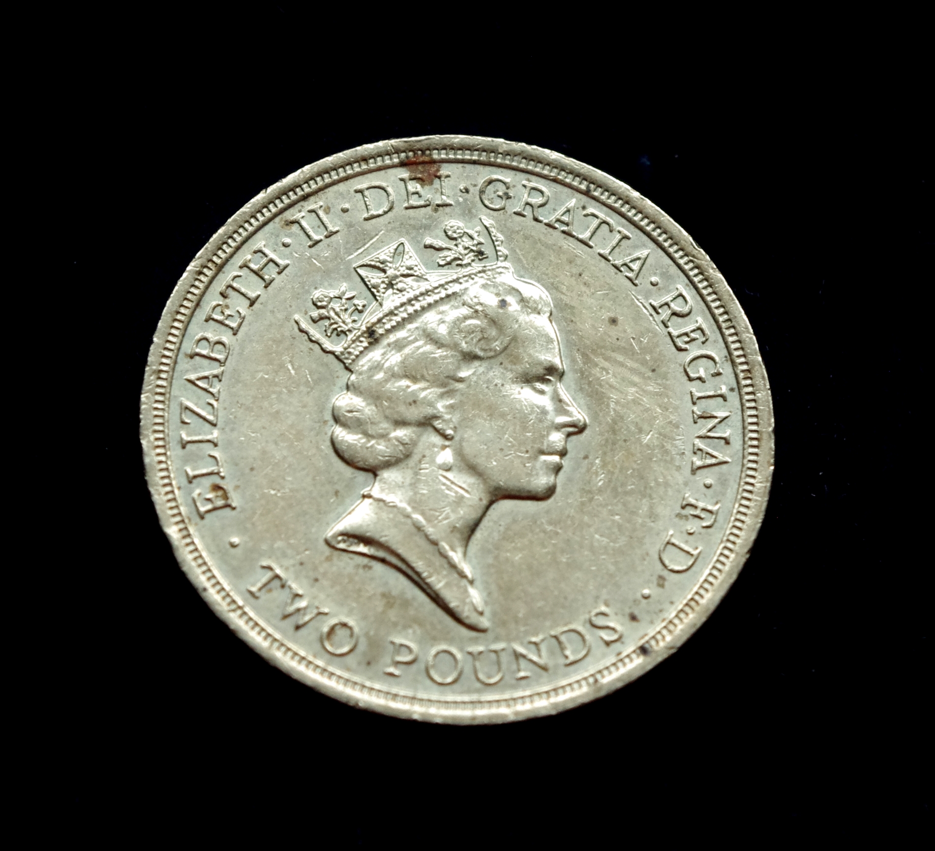 proginė moneta, 2 svarai, Jungtinė Karalystė, 300-osios Škotijos teisių reikalavimo metinės