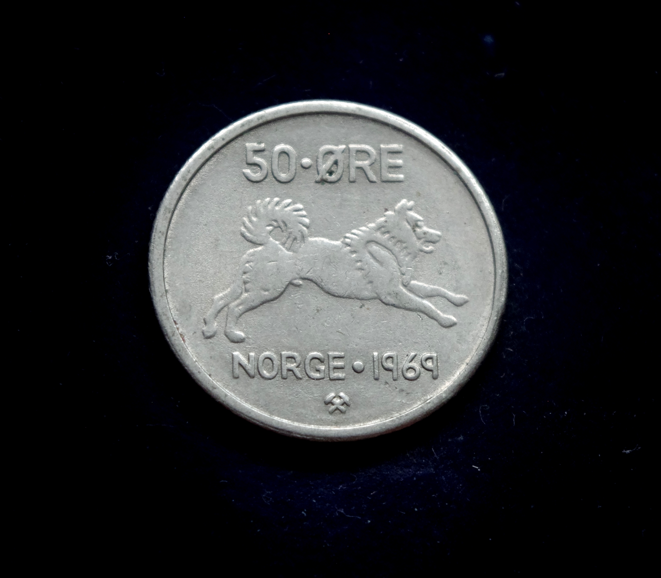 moneta, 50 erių, Norvegija, šuo