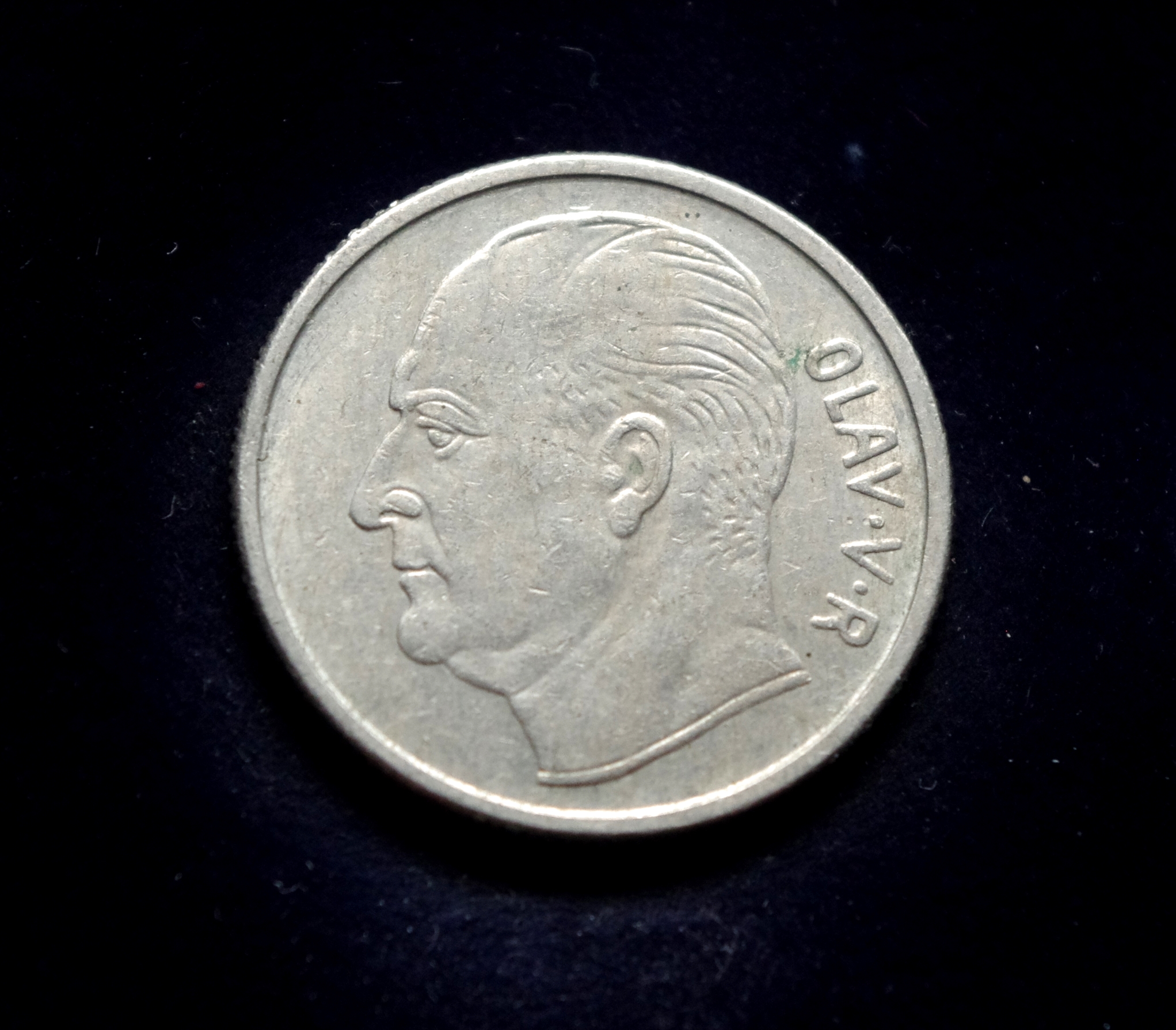 IMGP8653 moneta, 1 krona, Norvegija, arklys