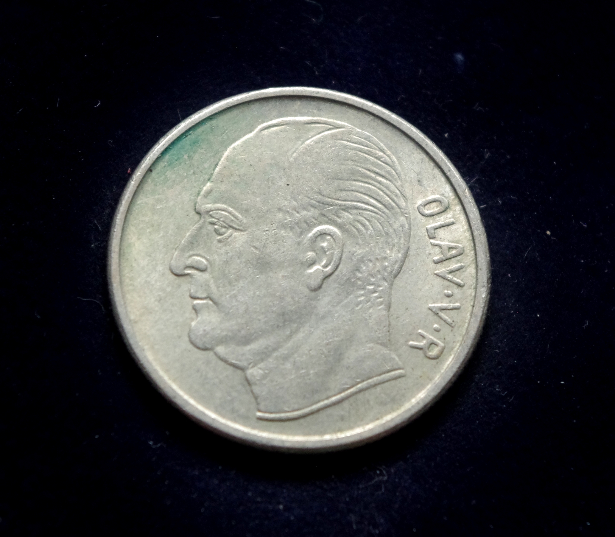 IMGP8660 moneta, 1 krona, Norvegija, arklys