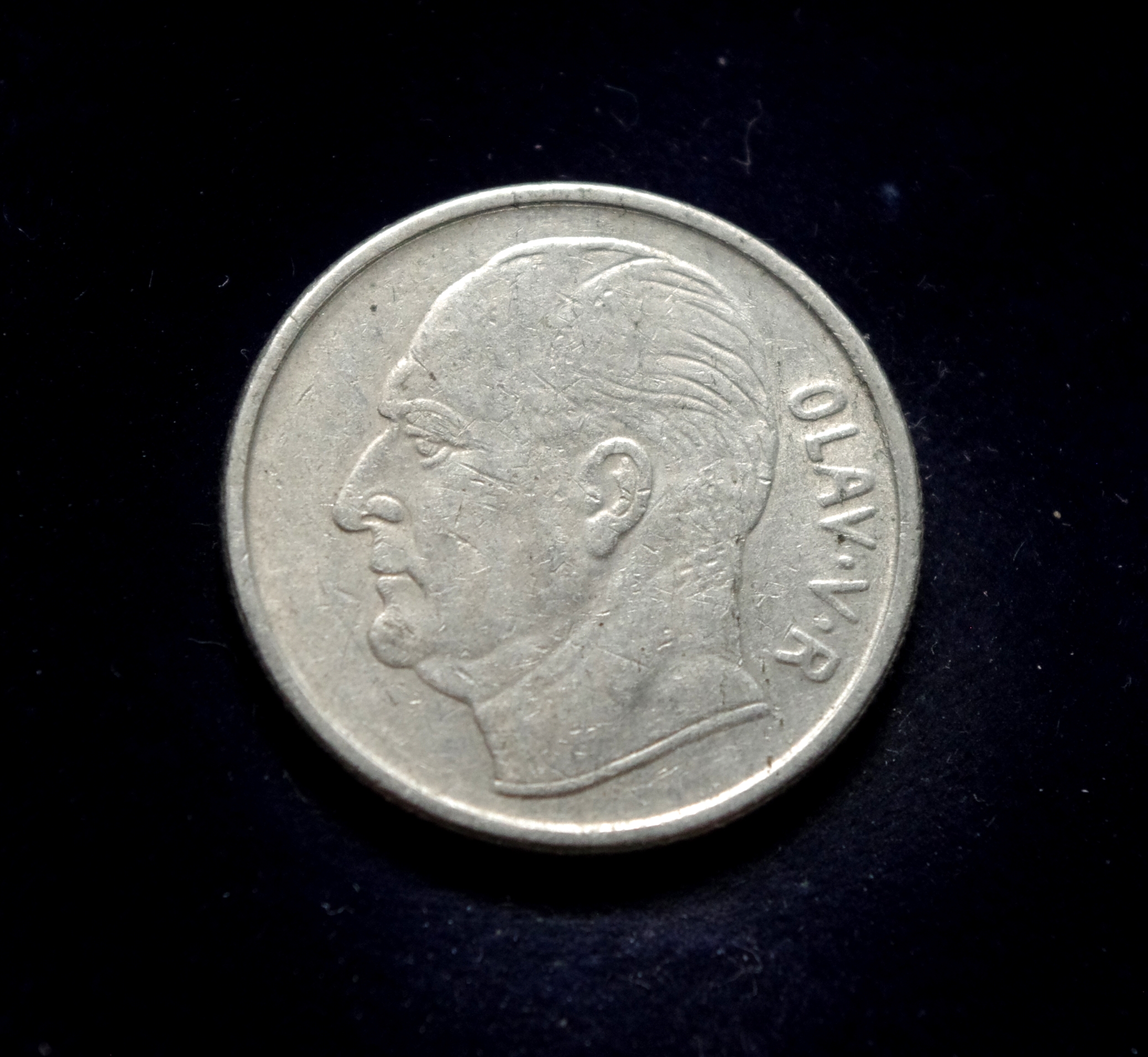 IMGP8665 moneta, 1 krona, Norvegija, arklys