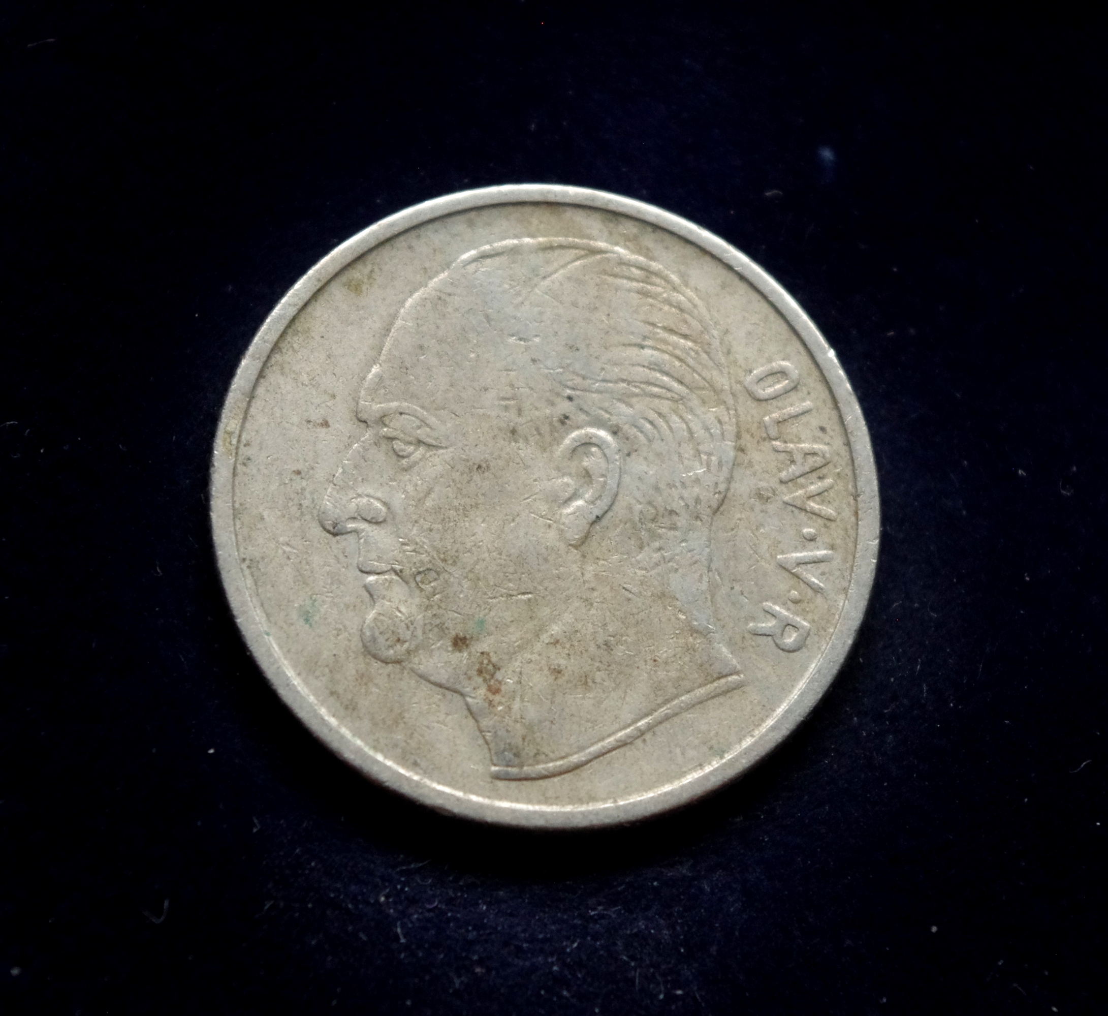 IMGP8697 moneta, 1 krona, Norvegija, arklys