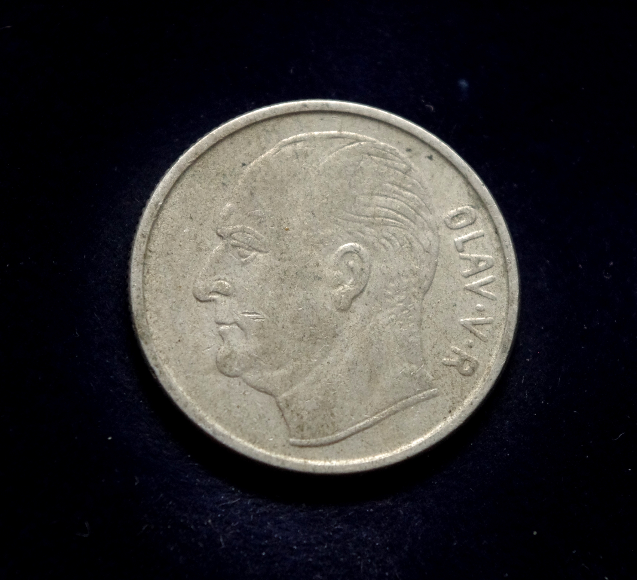 IMGP8700 moneta, 1 krona, Norvegija, arklys