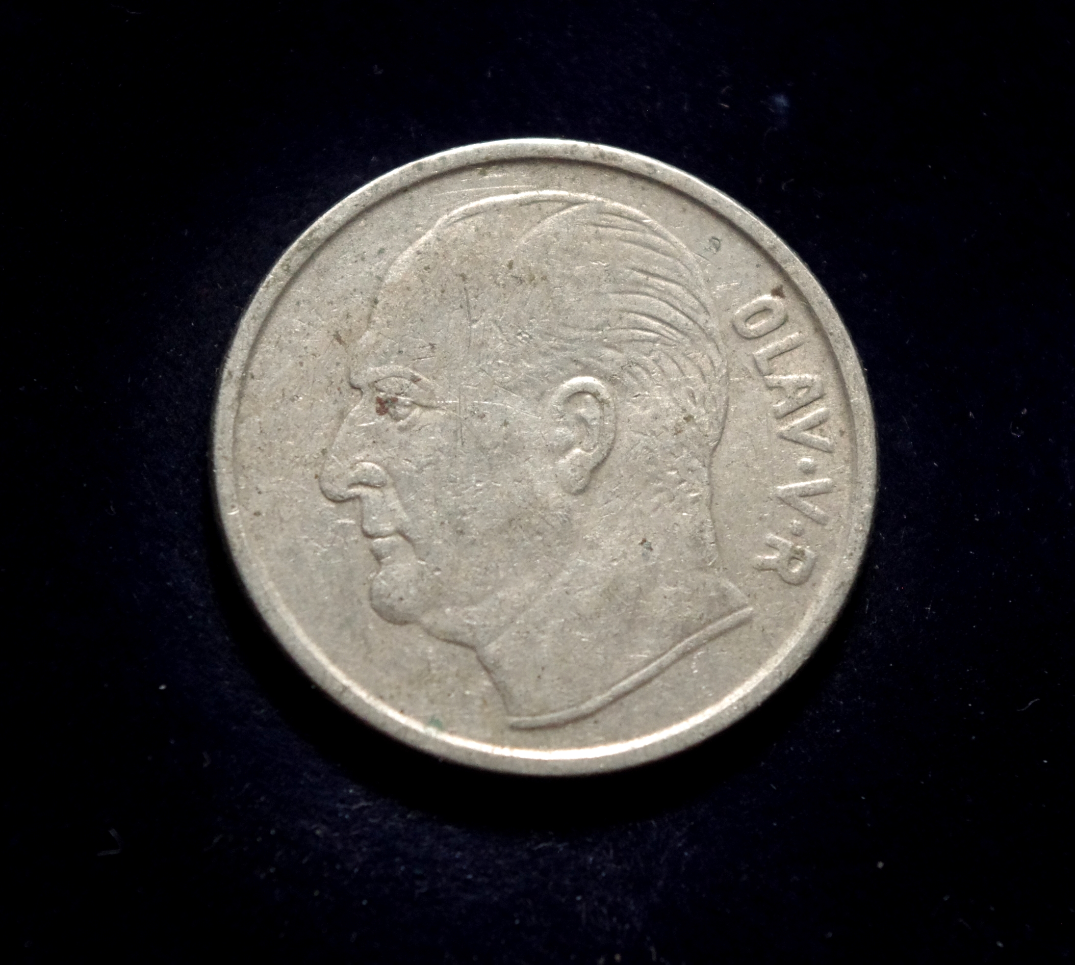 IMGP8710 moneta, 1 krona, Norvegija, arklys