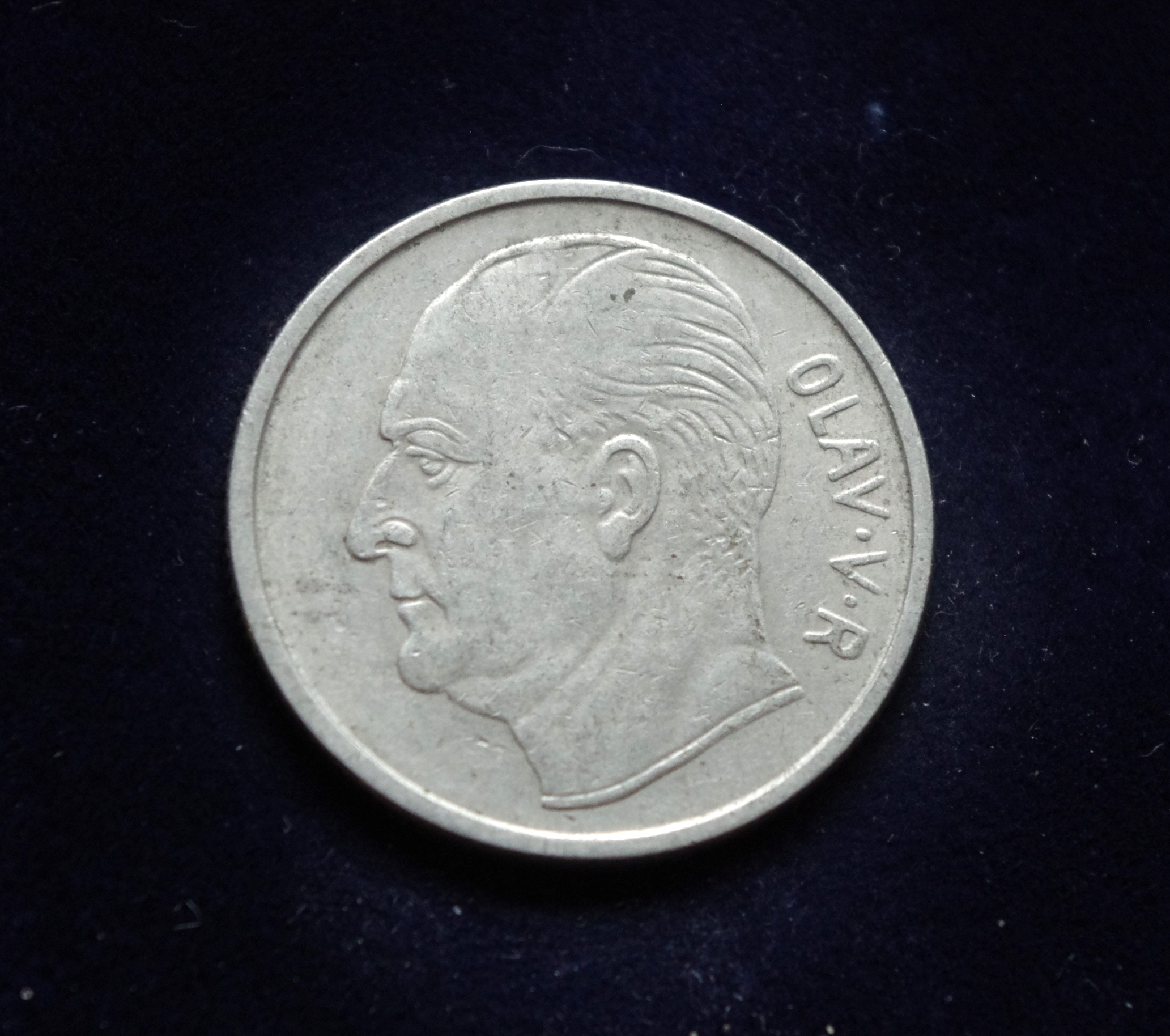 IMGP8722 moneta, 1 krona, Norvegija, arklys