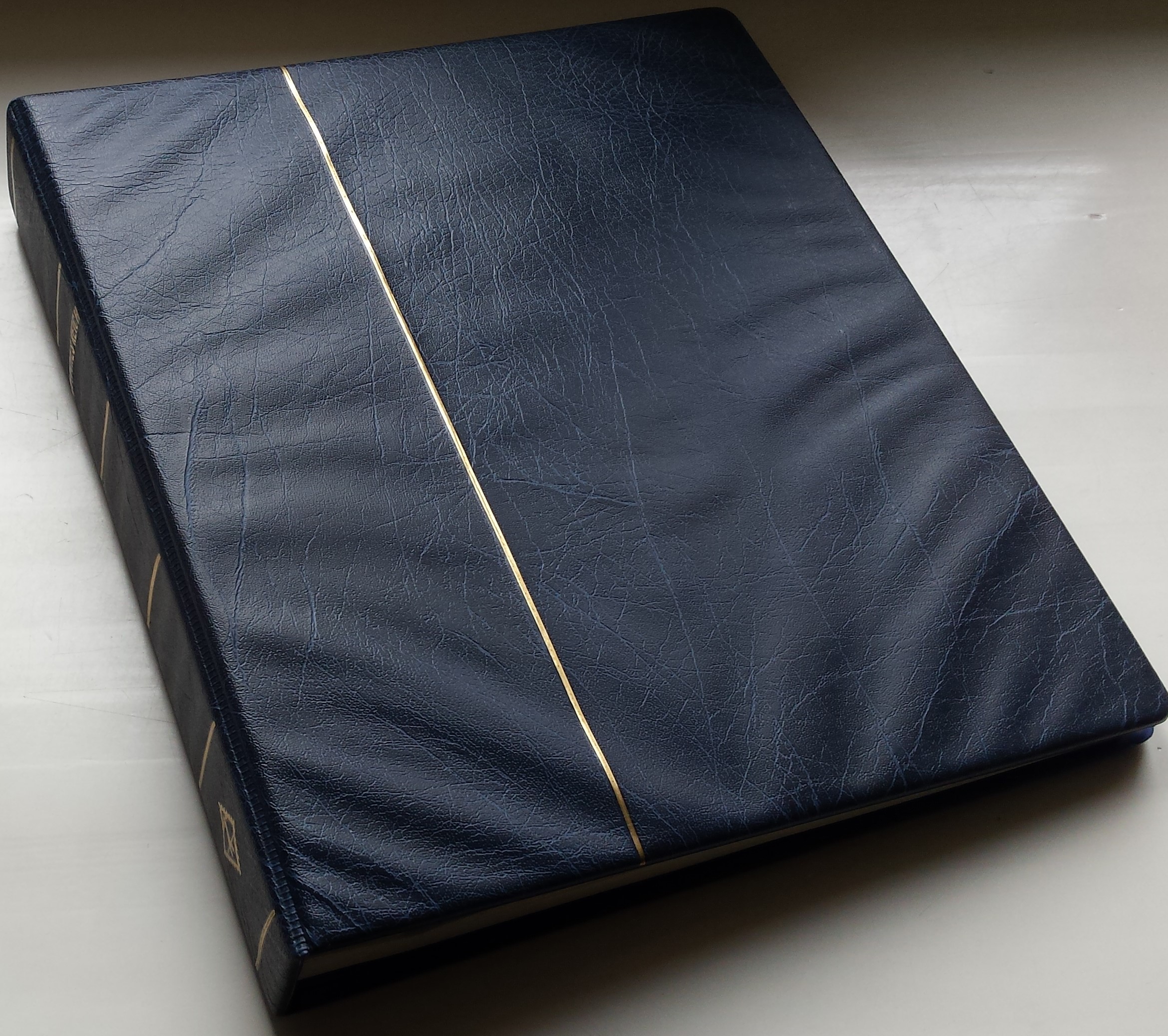 Albumas LEUCHTTURM Vokietijos Reicho 1933-1945 m. pašto ženklams