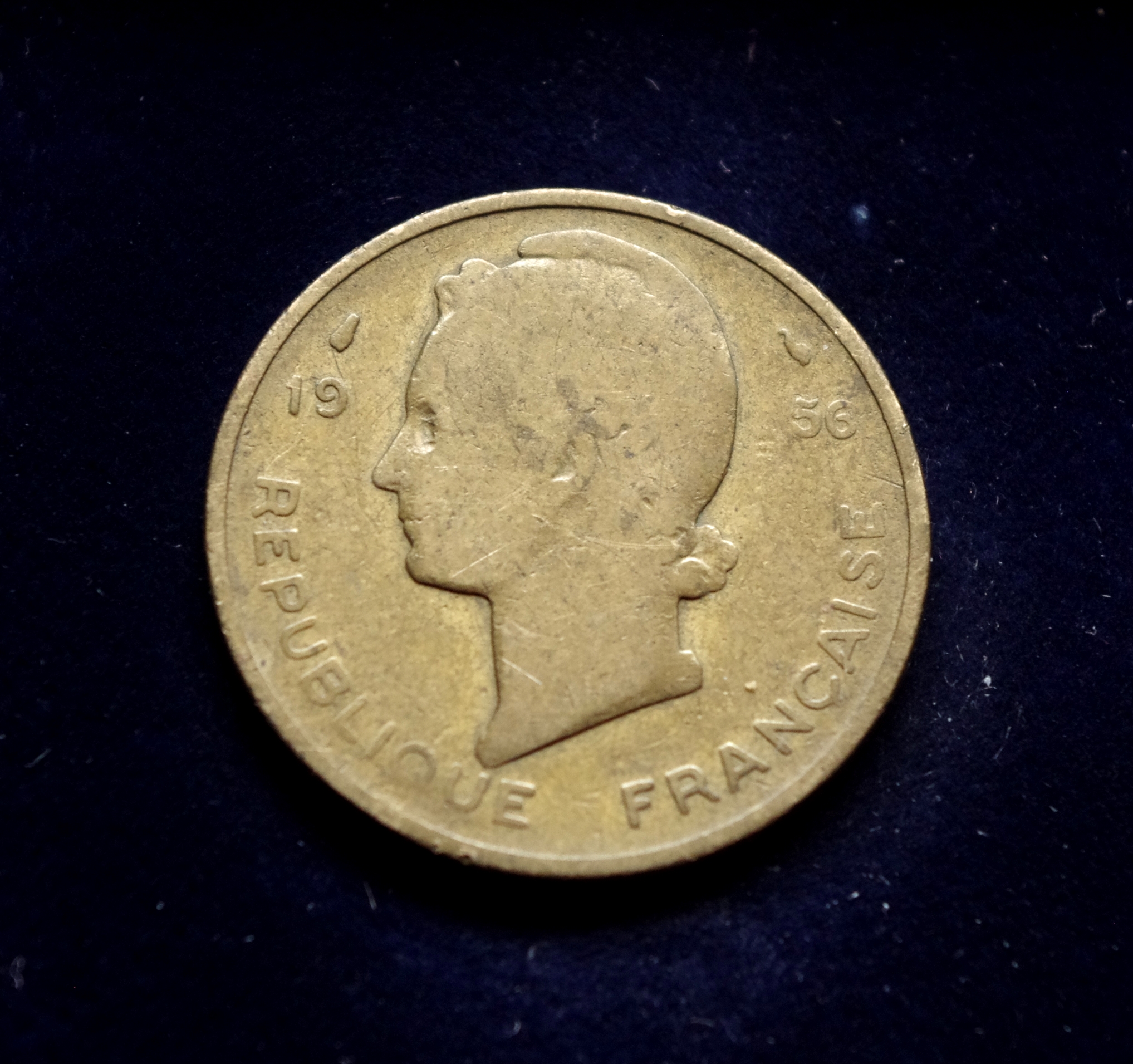 Prancūzijos Vakarų Afrikos 25 frankų moneta