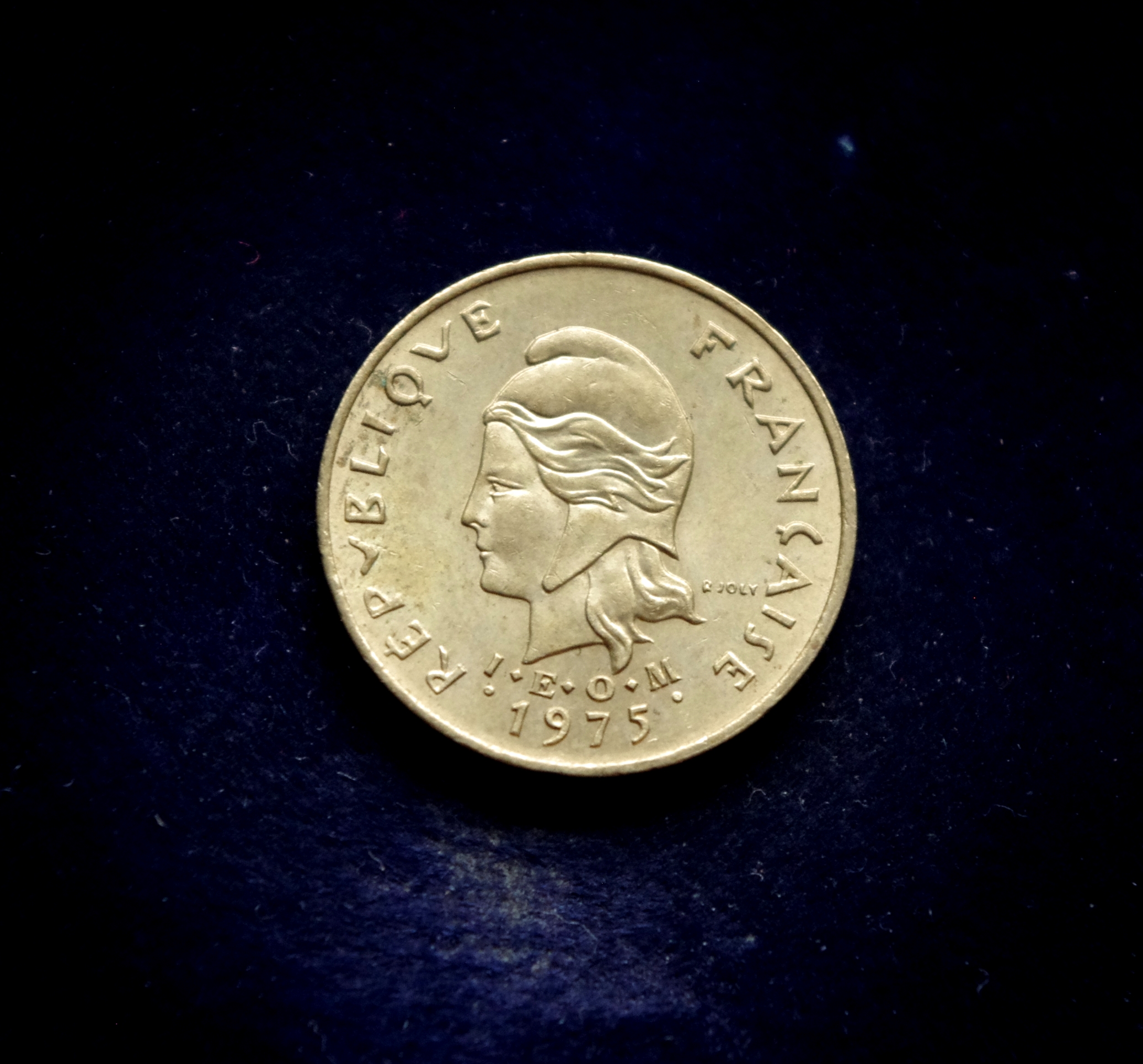 Naujųjų Hebridų (Vanuatu) 1 franko moneta. Paukštis fregata