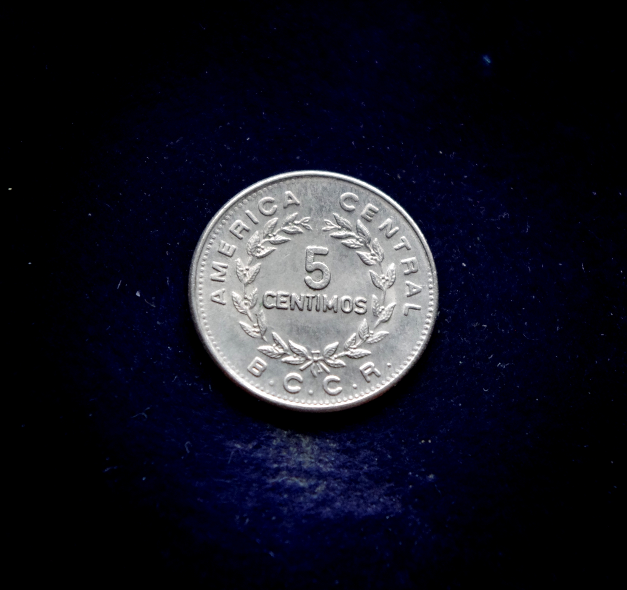 Kosta Rikos 5 sentimų moneta
