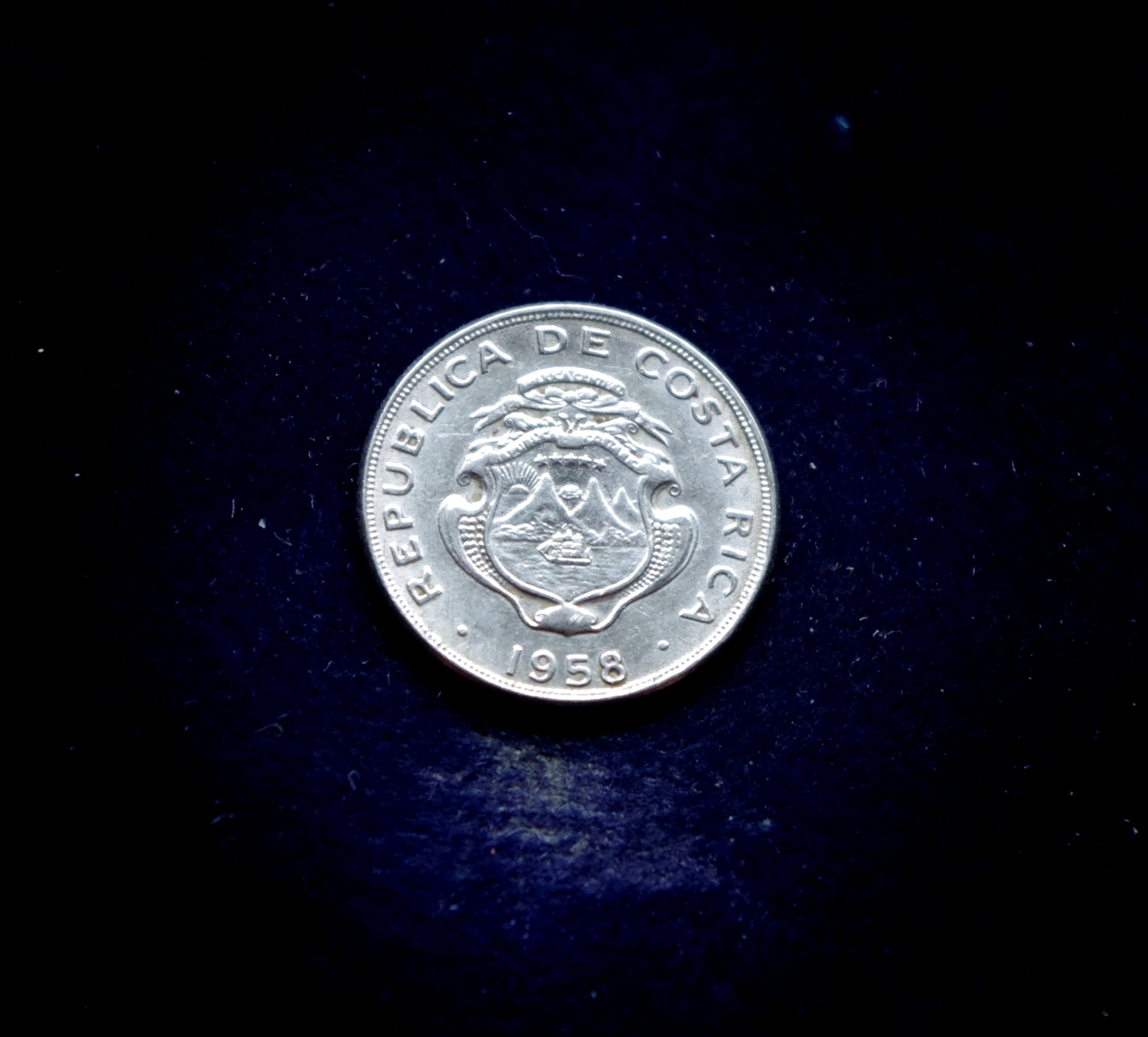 Kosta Rikos 5 sentimų moneta