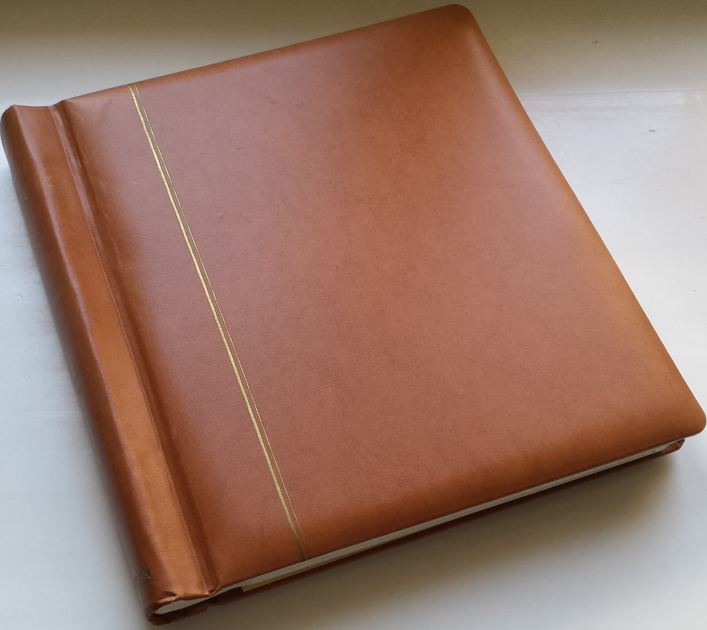 SCHAUBEK albumas pašto ženklams