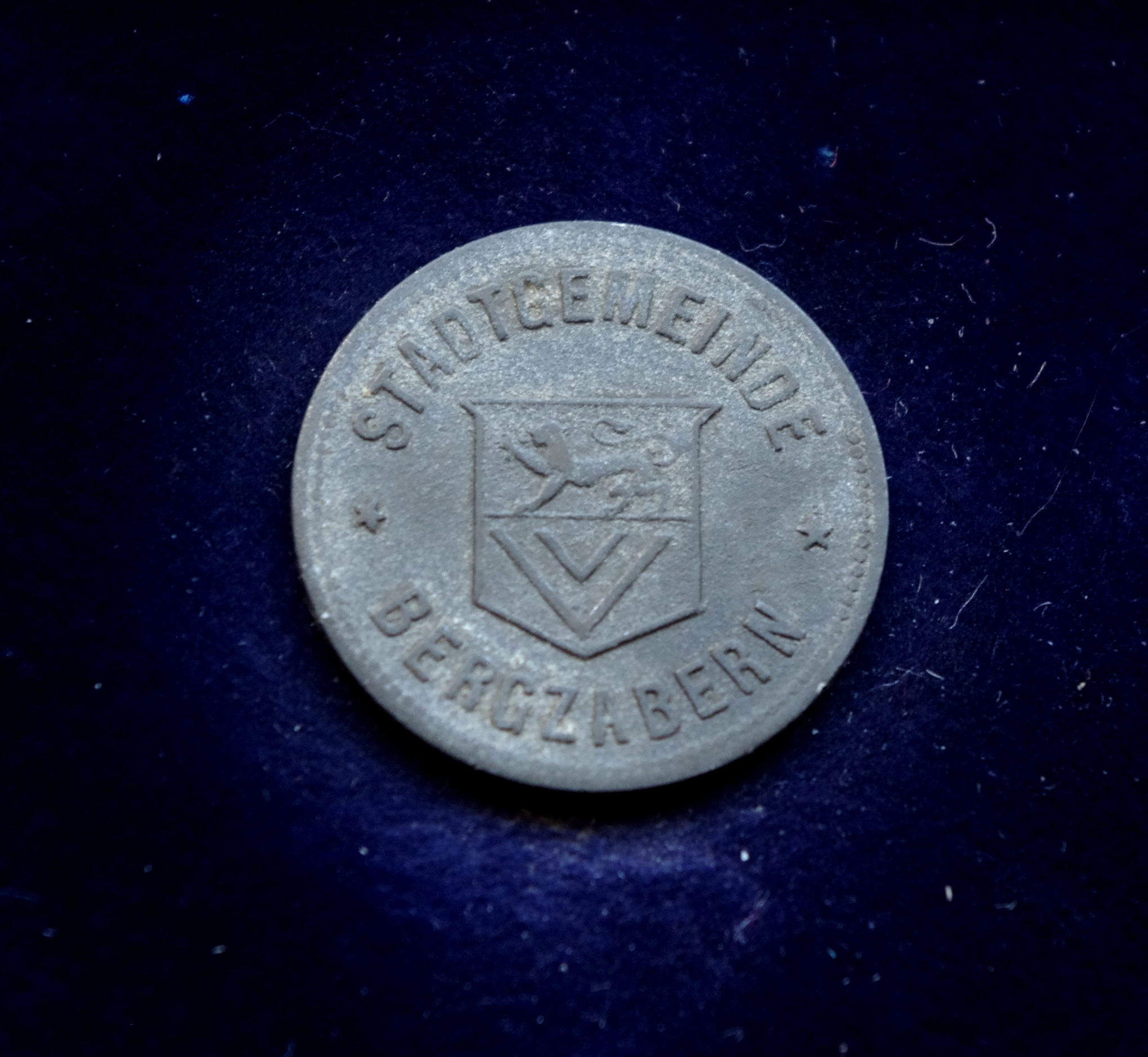 Bergzaberno miesto 50 pfenigų pokario vargo pinigų (notgeldų) moneta