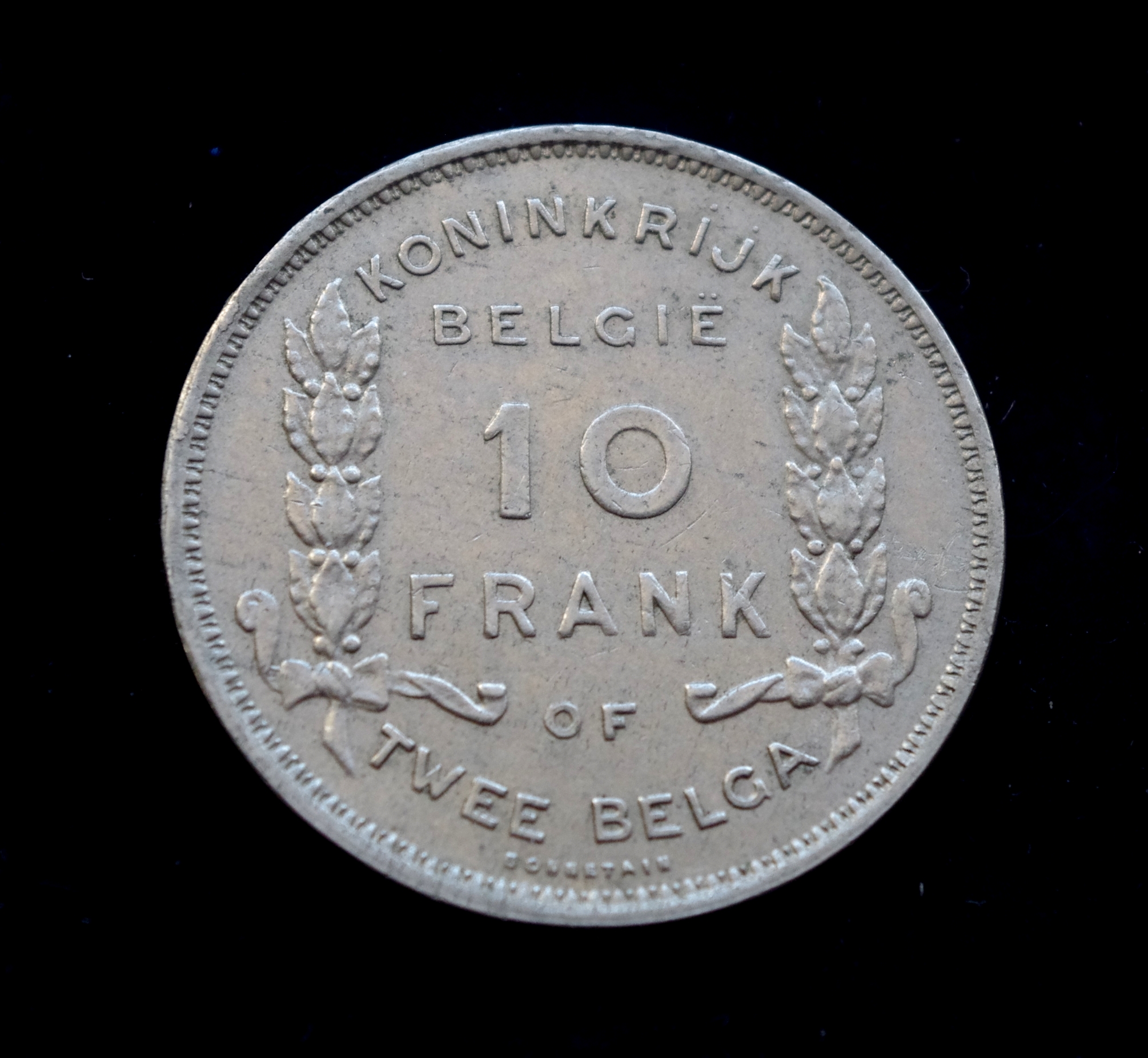 Belgijos 10 frankų proginė moneta: Nepriklausomybės 100-o metų sukaktis