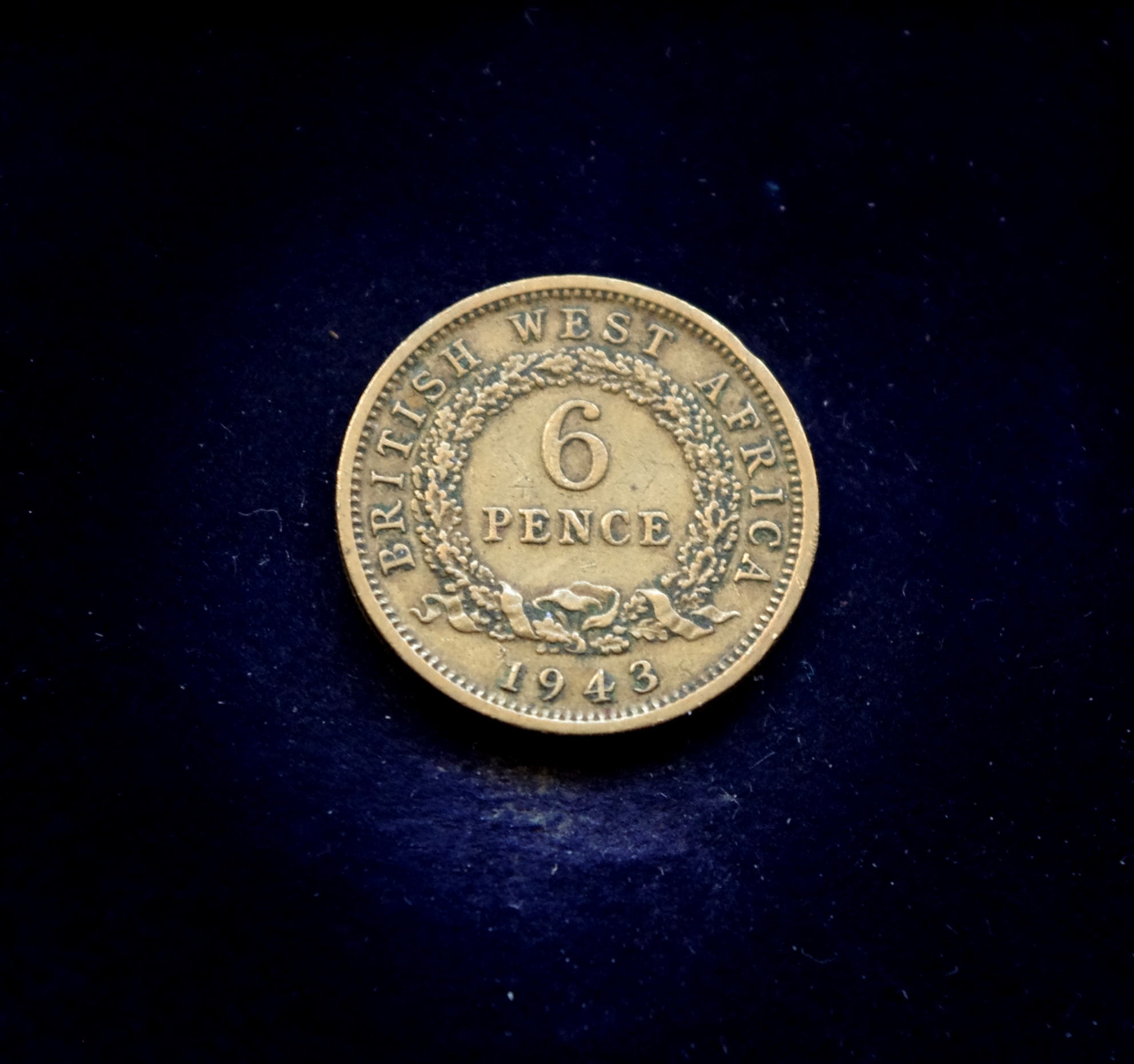 Britų Vakarų Afrikos 6 pensų moneta