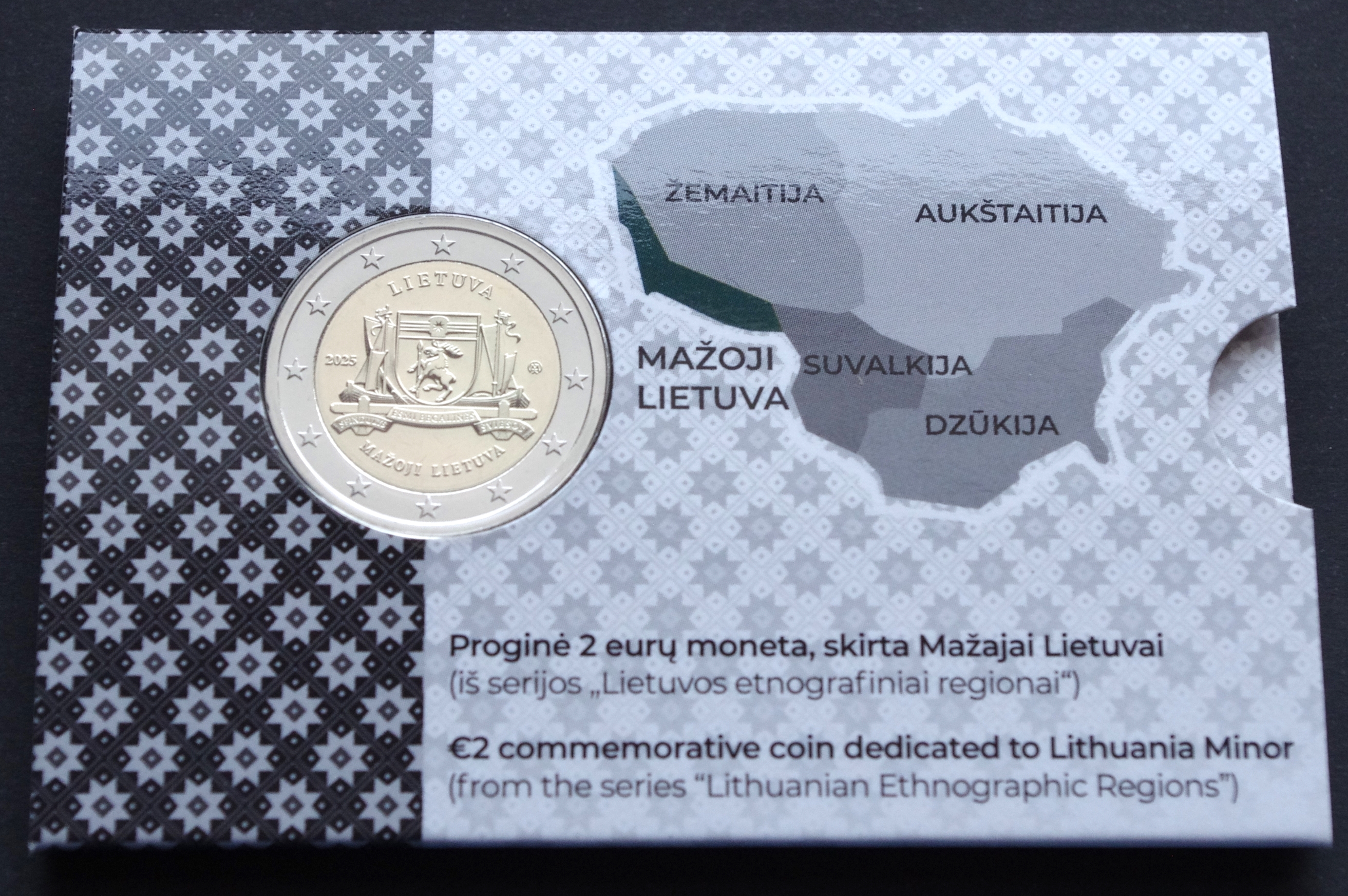 IMGP2770 Proginė 2 eurų moneta skirta Mažosios Lietuvos etnografiniam regionui