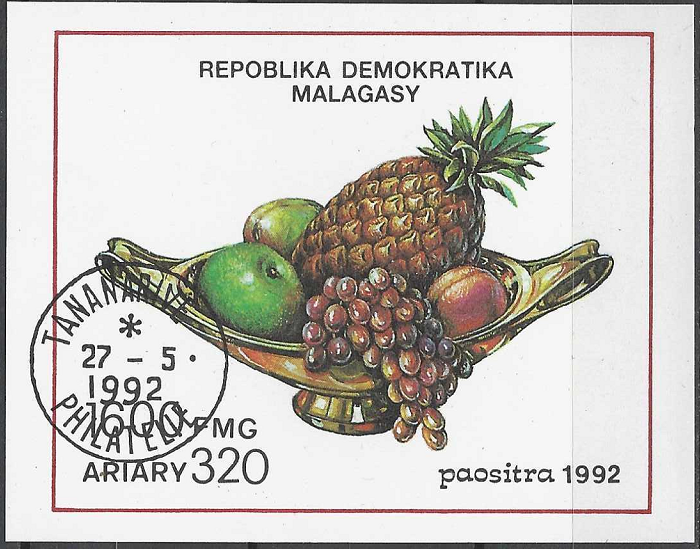 Pašto blokas, Madagaskaras. Vaisiai