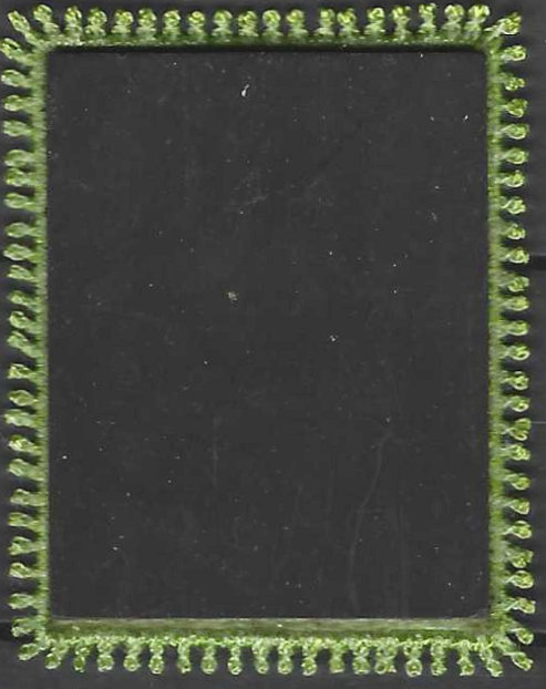 pašto ženklas, Austrija. Gelė edelveisas. Siuvinėtas siūlais ant atlasinio audinio. Gaminamas individualiai. Su kutosais vietoj perforacijos