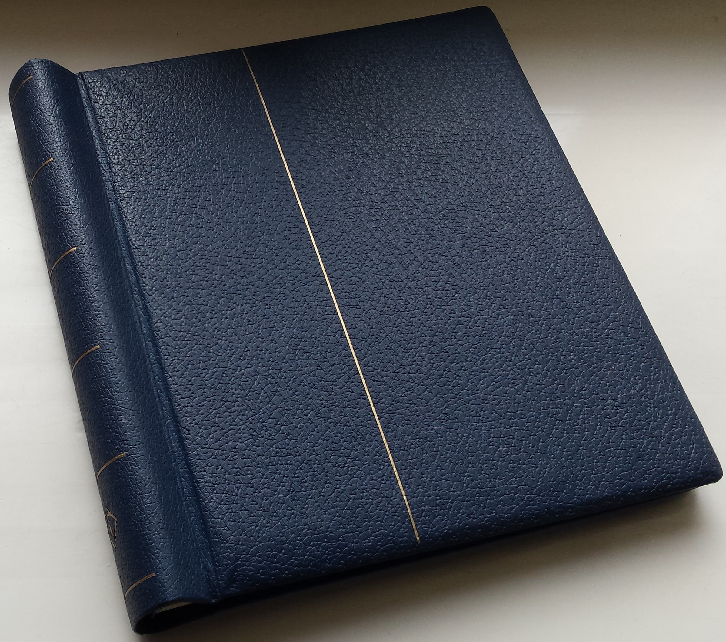 Vokietijos (VFR) 1990-1995 metų pašto ženklų kolekcija LEUCHTTURM albume