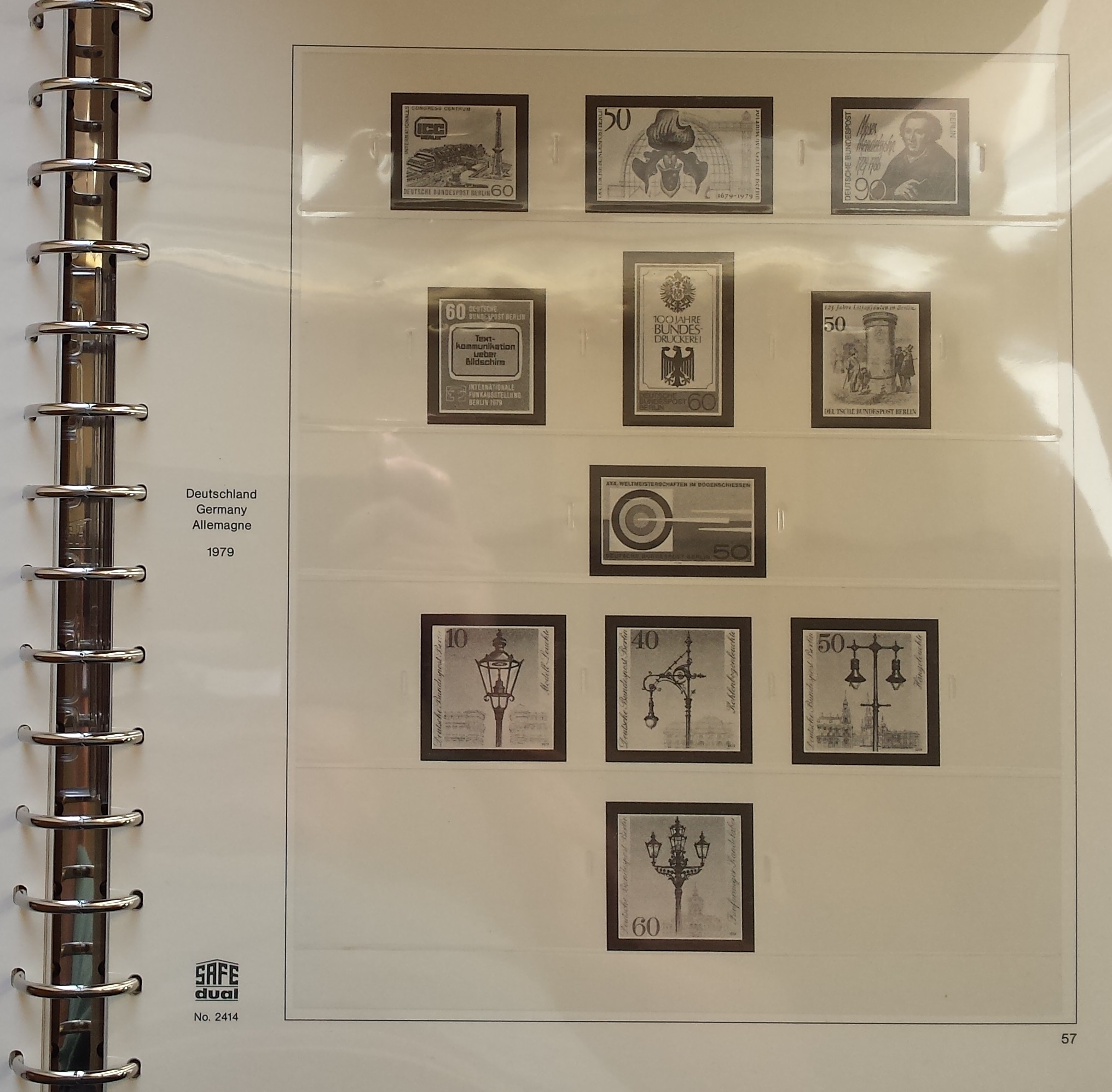 SAFE albumas Vakarų Berlyno 1978-1990 m. pašto ženklų kolekcijai SAFE albumas Vakarų Berlyno 1978-1990 m. pašto ženklų kolekcijai