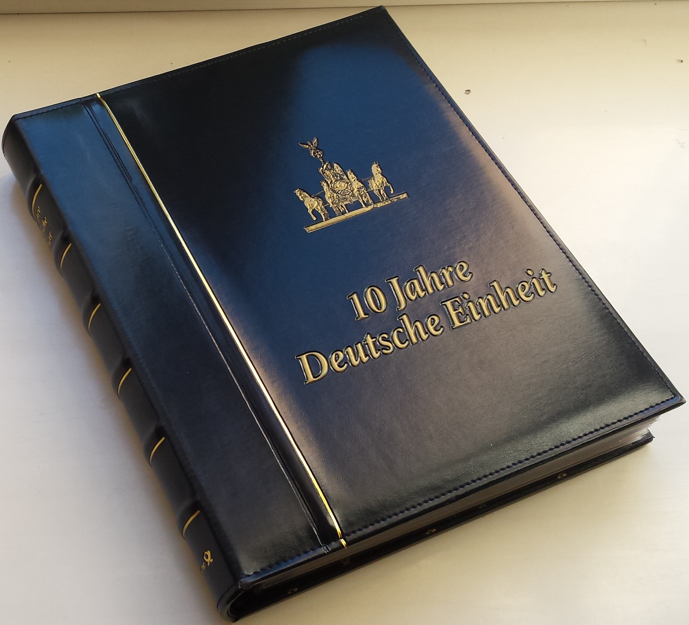 Teminė kolekcija "10 metų Vokietijos vienybei" Teminė kolekcija "10 metų Vokietijos vienybei"