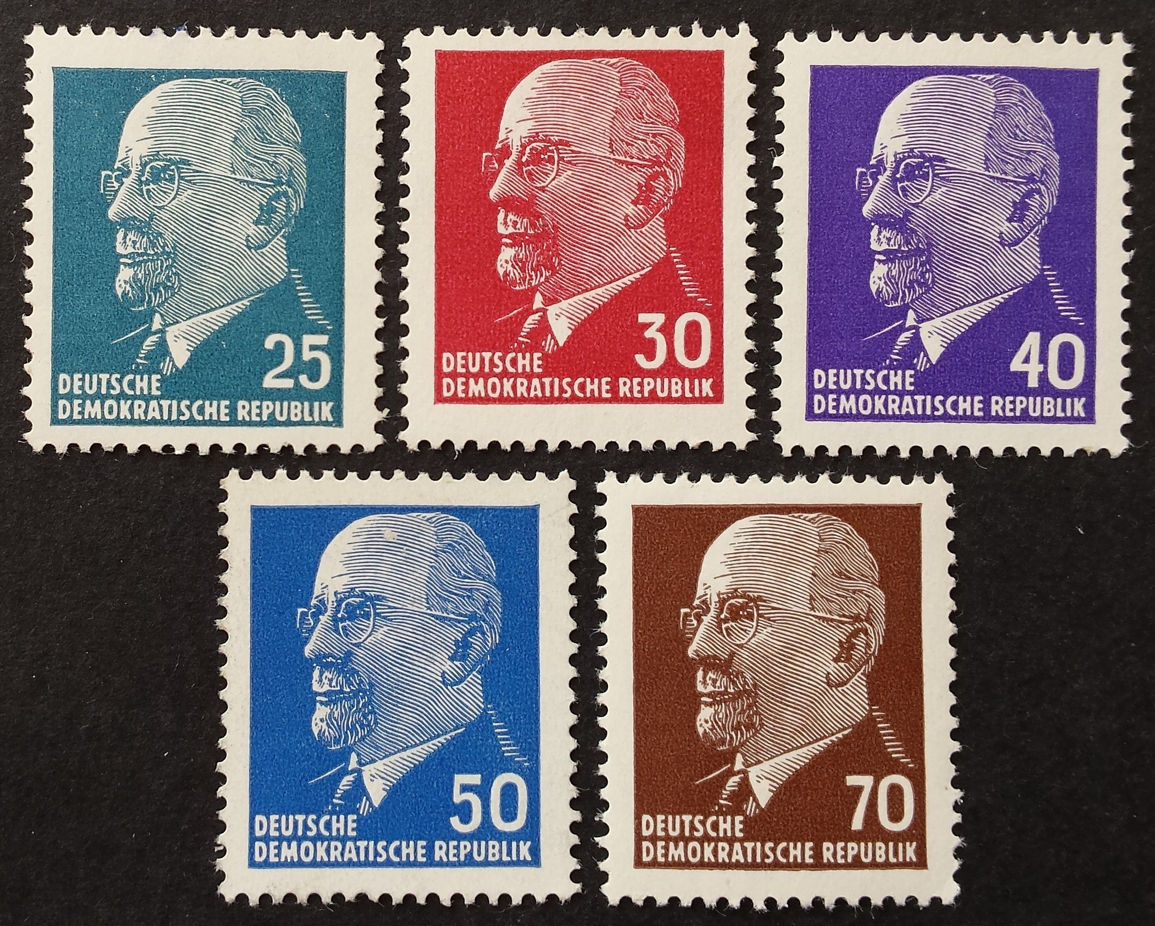 Vokietijos Demokratinė Respublika VDR, pilna serija MiNr 934-938 MNH**