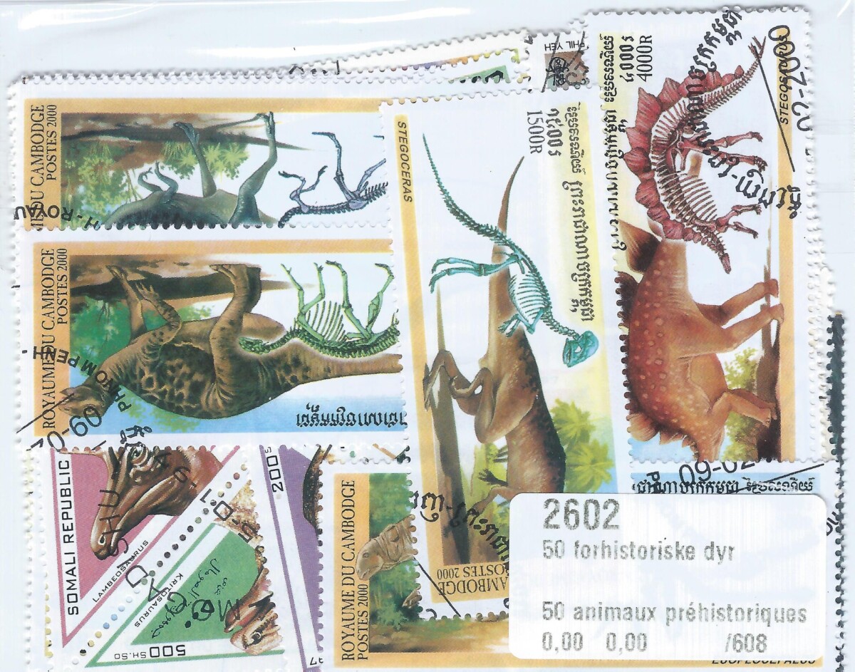 50 vnt. skirtingų pašto ženklų pakuotė "Priešistoriniai gyvūnai" 2602