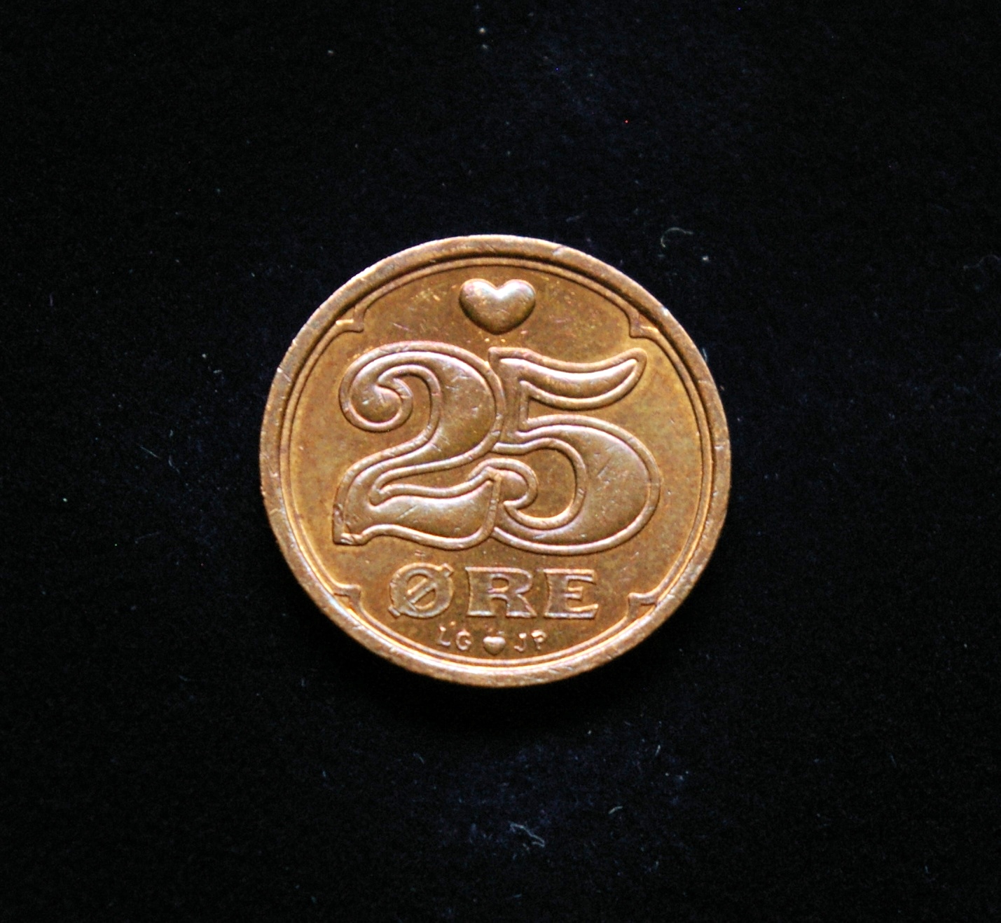 Danija, 25 erės 1998m