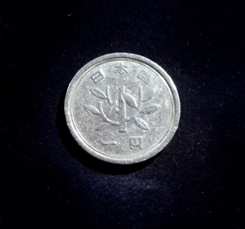 Japonija, 1 jena 1987m