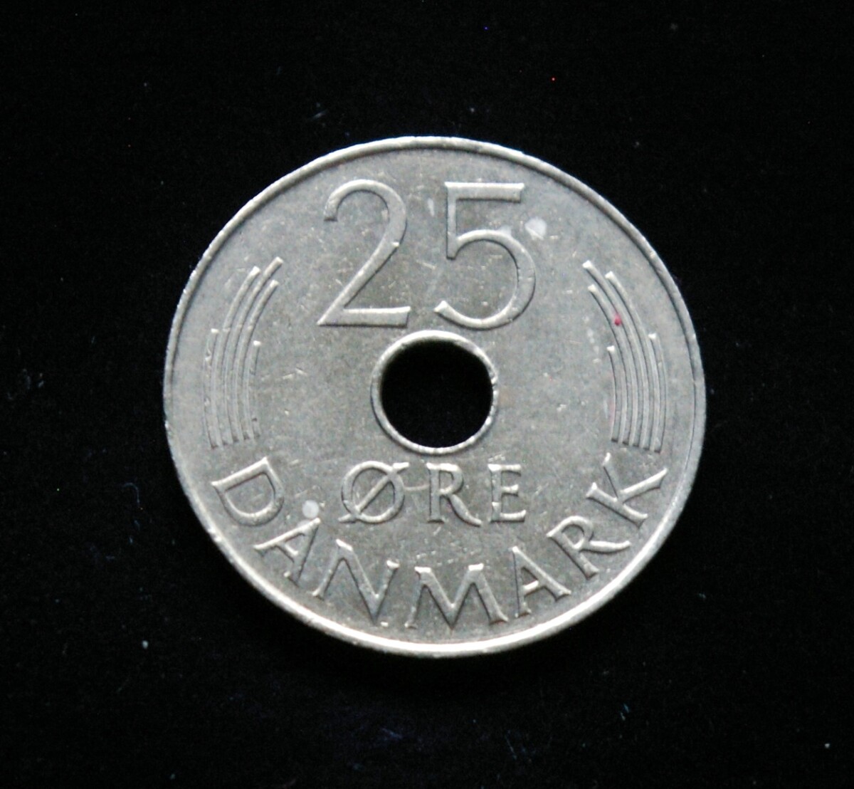 Danija, 25 erės 1975m