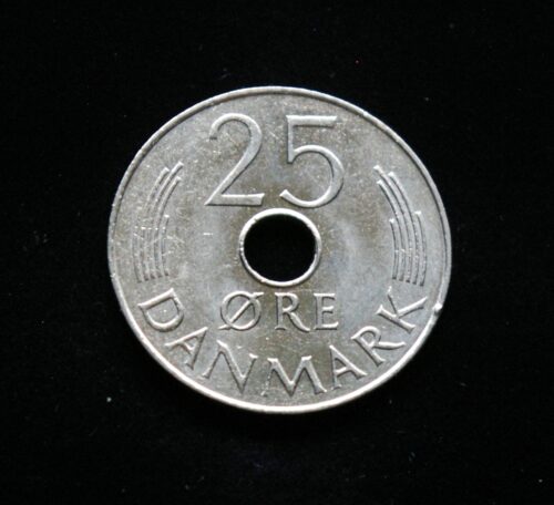 Danija, 25 erės 1975m