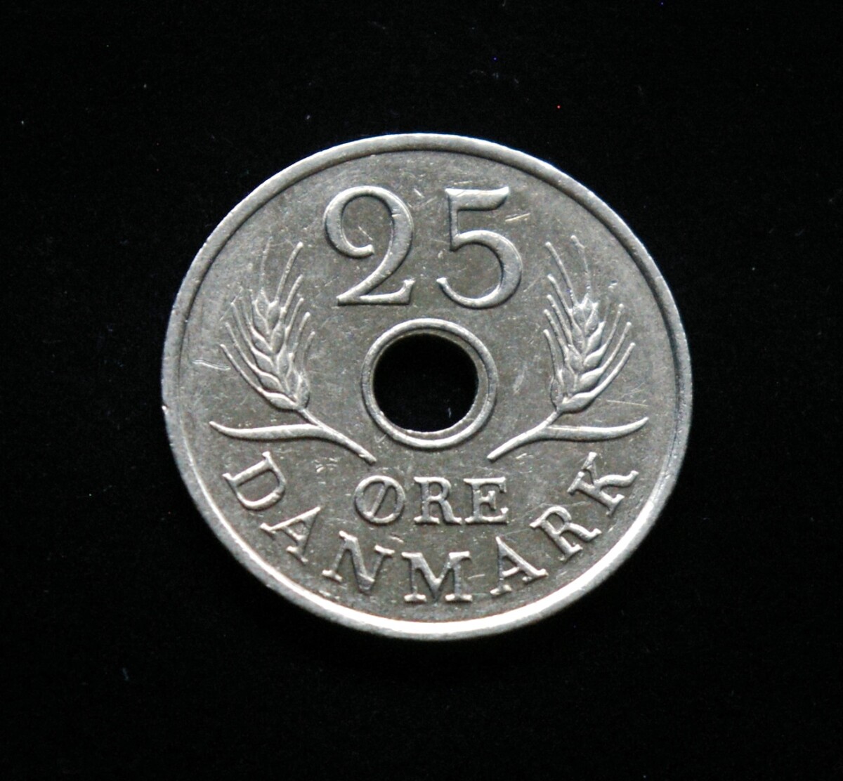 Danija, 25 erės 1969m