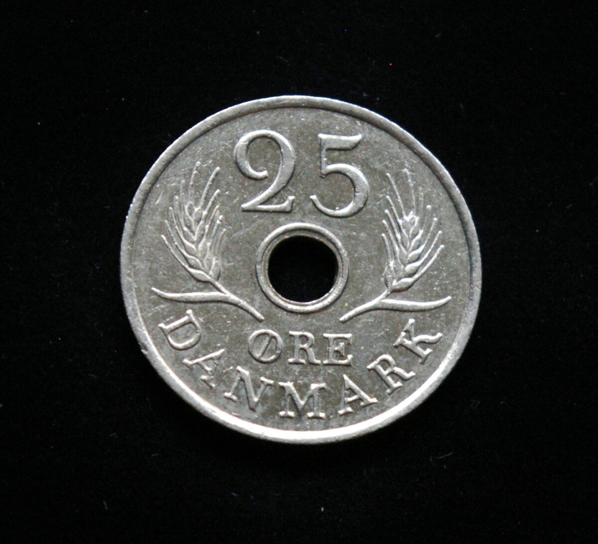 Danija, 25 erės 1969m