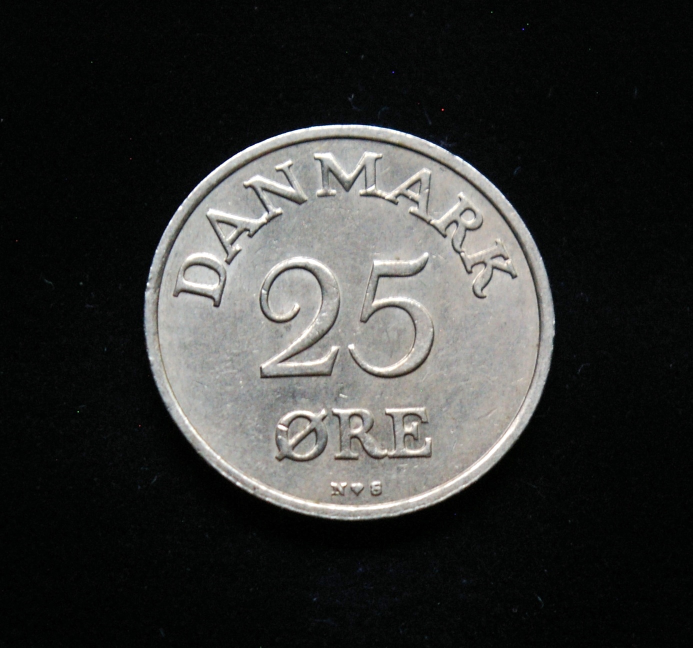 Danija, 25 erės 1954m