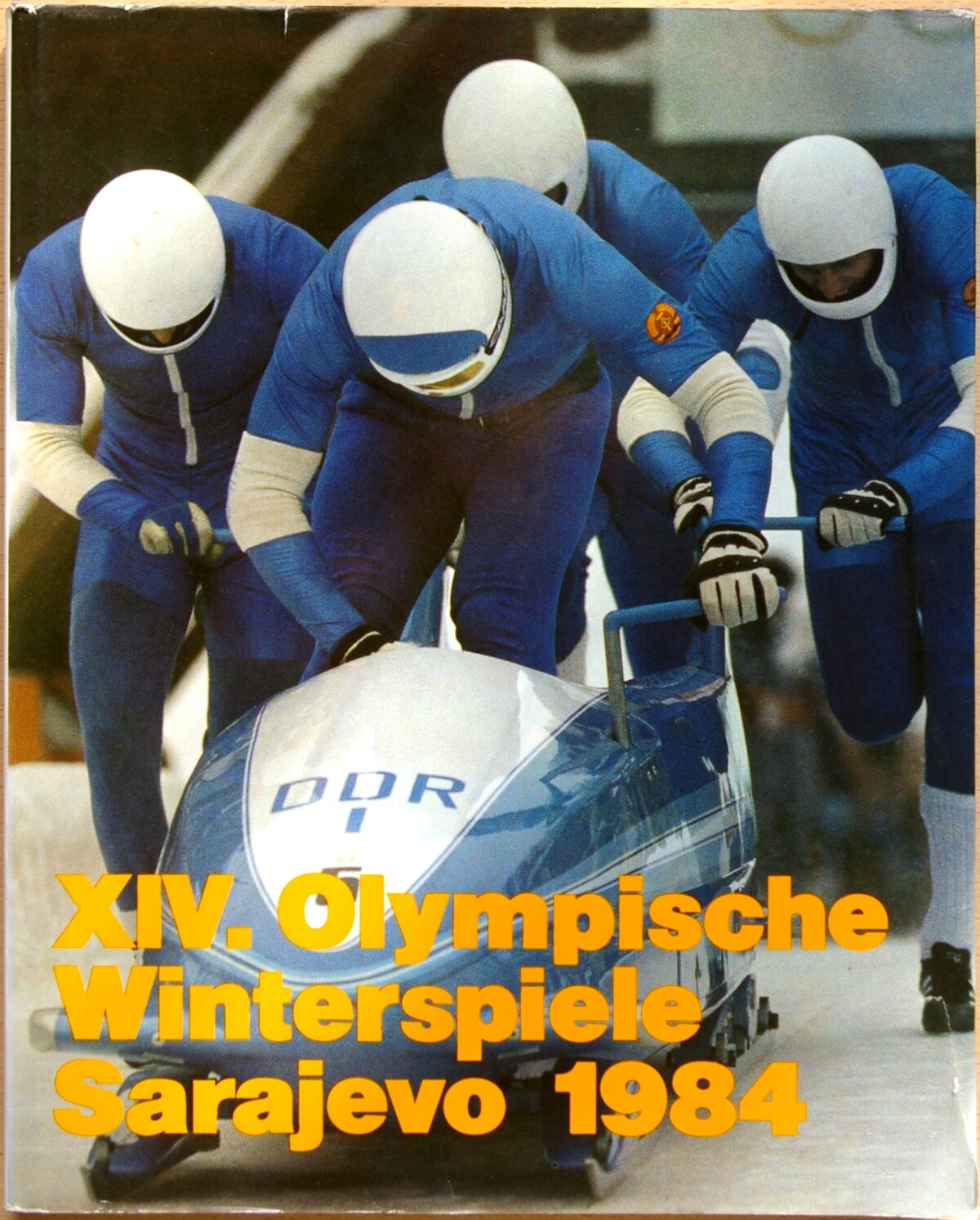 24 knygų (albumų) Olimpiados ir sporto tema kolekcija G