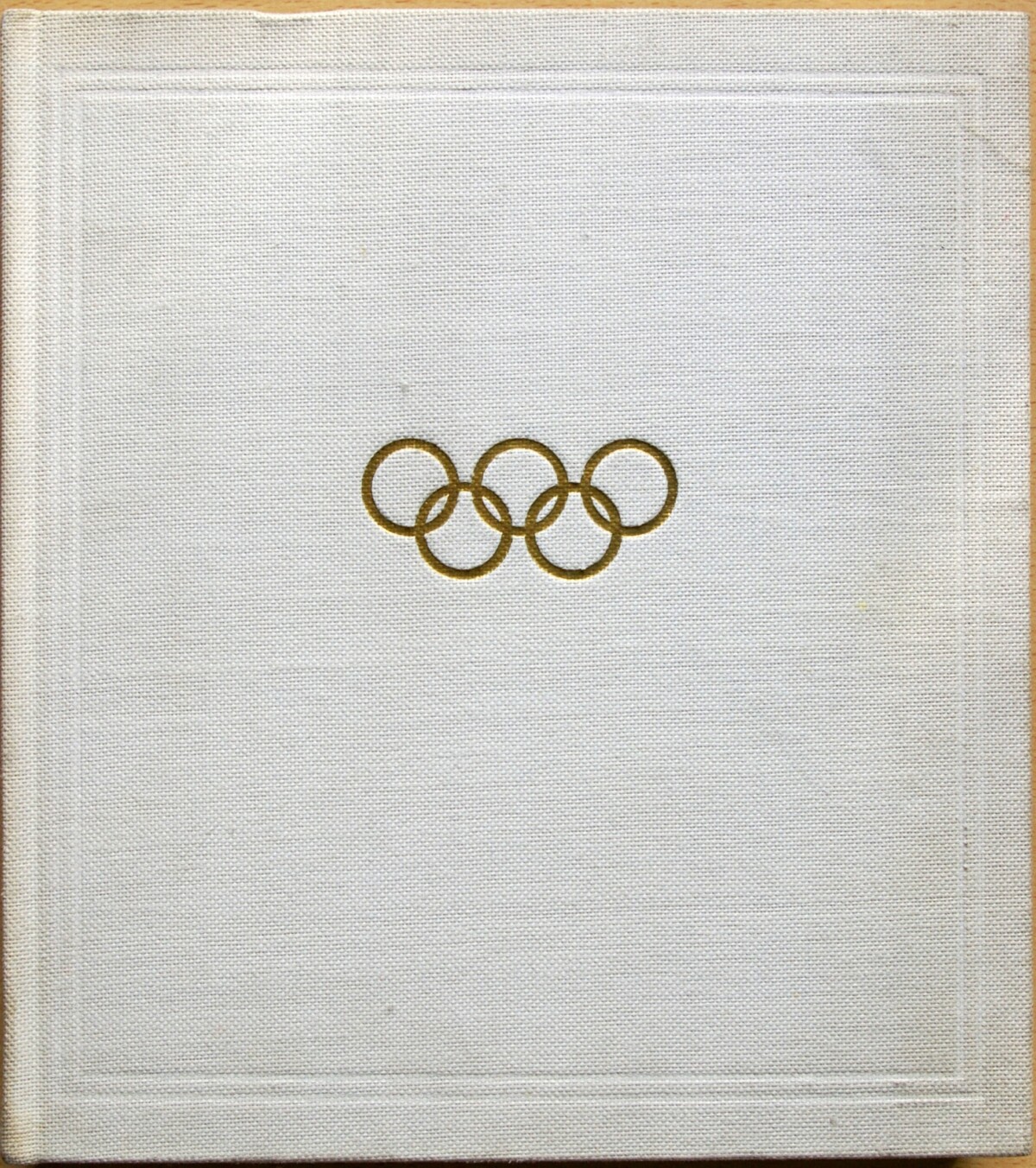 24 knygų (albumų) Olimpiados ir sporto tema kolekcija G