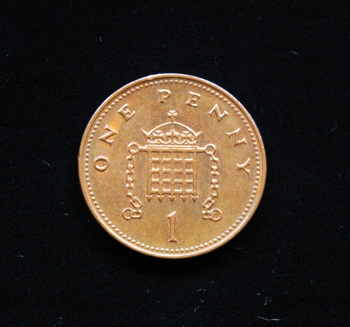 Didžioji Britanija, 1 pensas 2004m