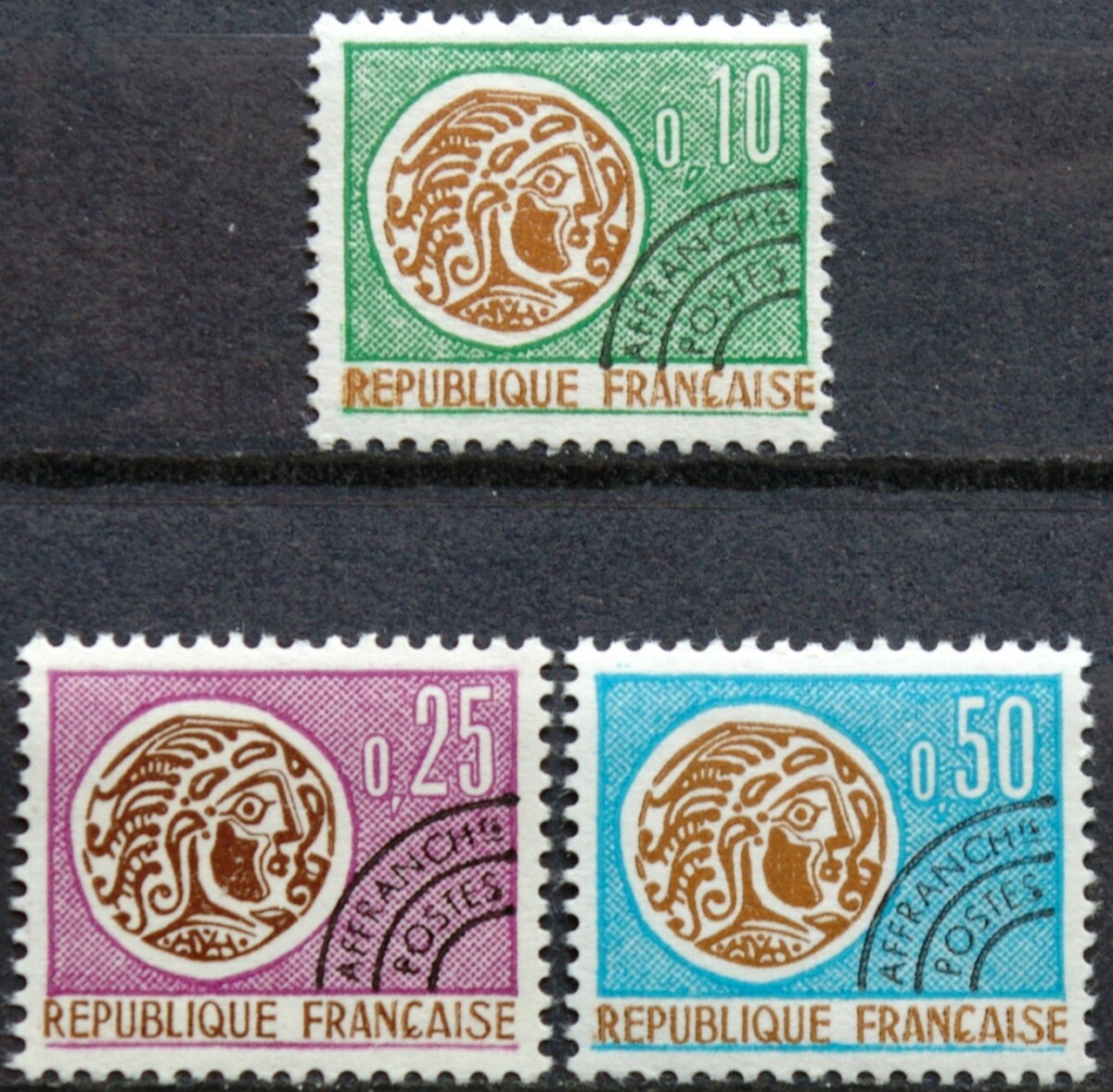 Prancūzija, pilna serija ScNr 1096, 1098-1099 MLH*