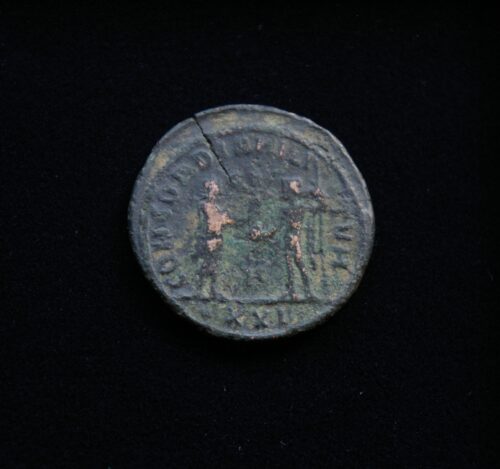Romos imperija, Maksimiano antonianas apie 250-300m