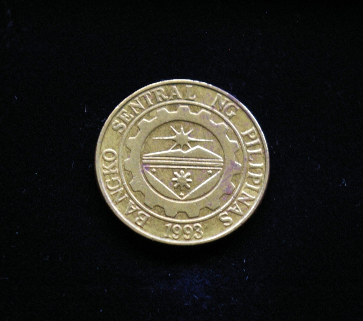 Filipinai, 25 santimai 2000m